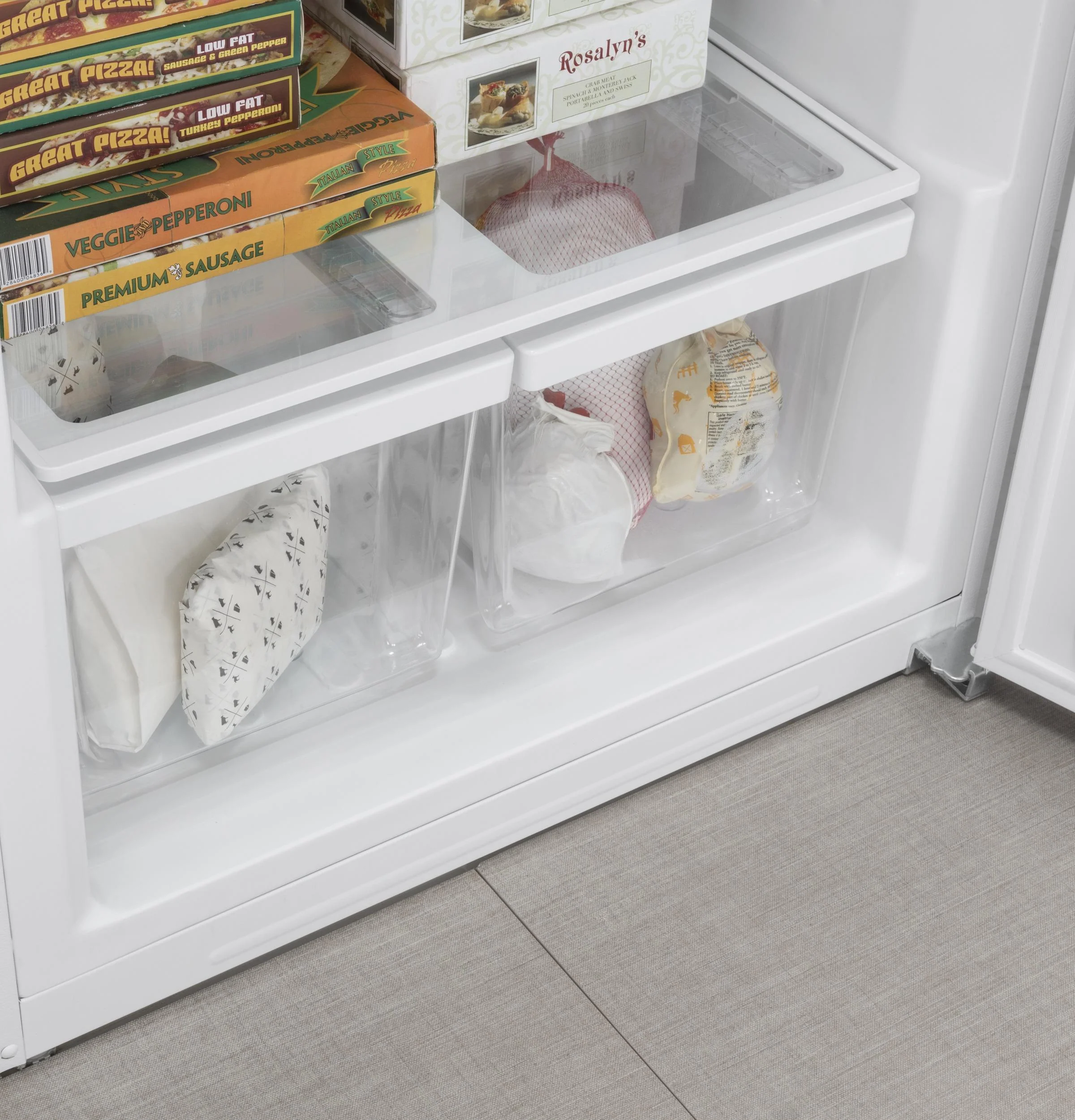 FUF21DLRWW GE® ENERGY STAR® 21.3 Cu. Ft. Frost-Free Garage Ready Upright Freezer - Image 3
