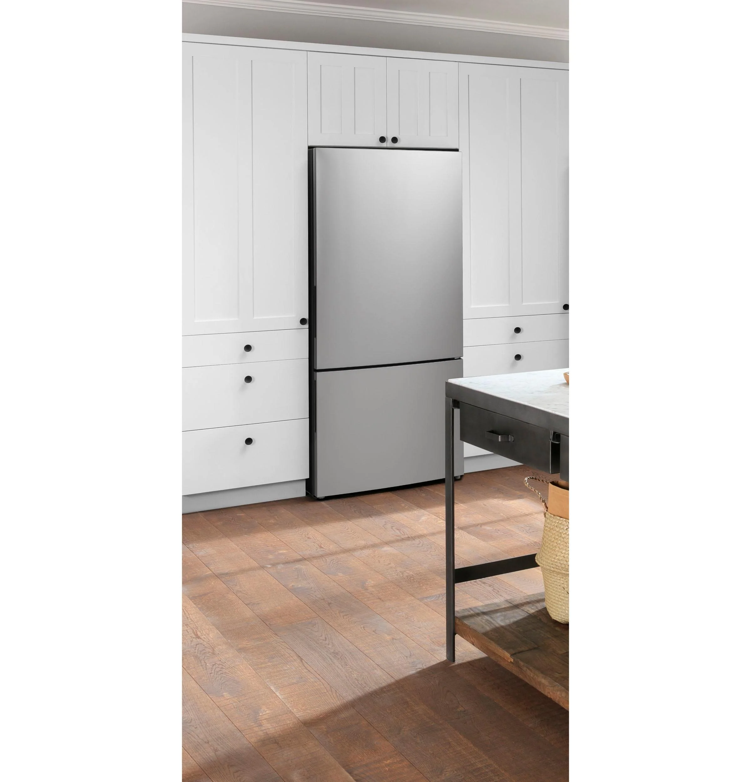 GBE17HYRFS GE® ENERGY STAR® 17.7 Cu. Ft. Counter-Depth Bottom-Freezer Refrigerator - Image 18