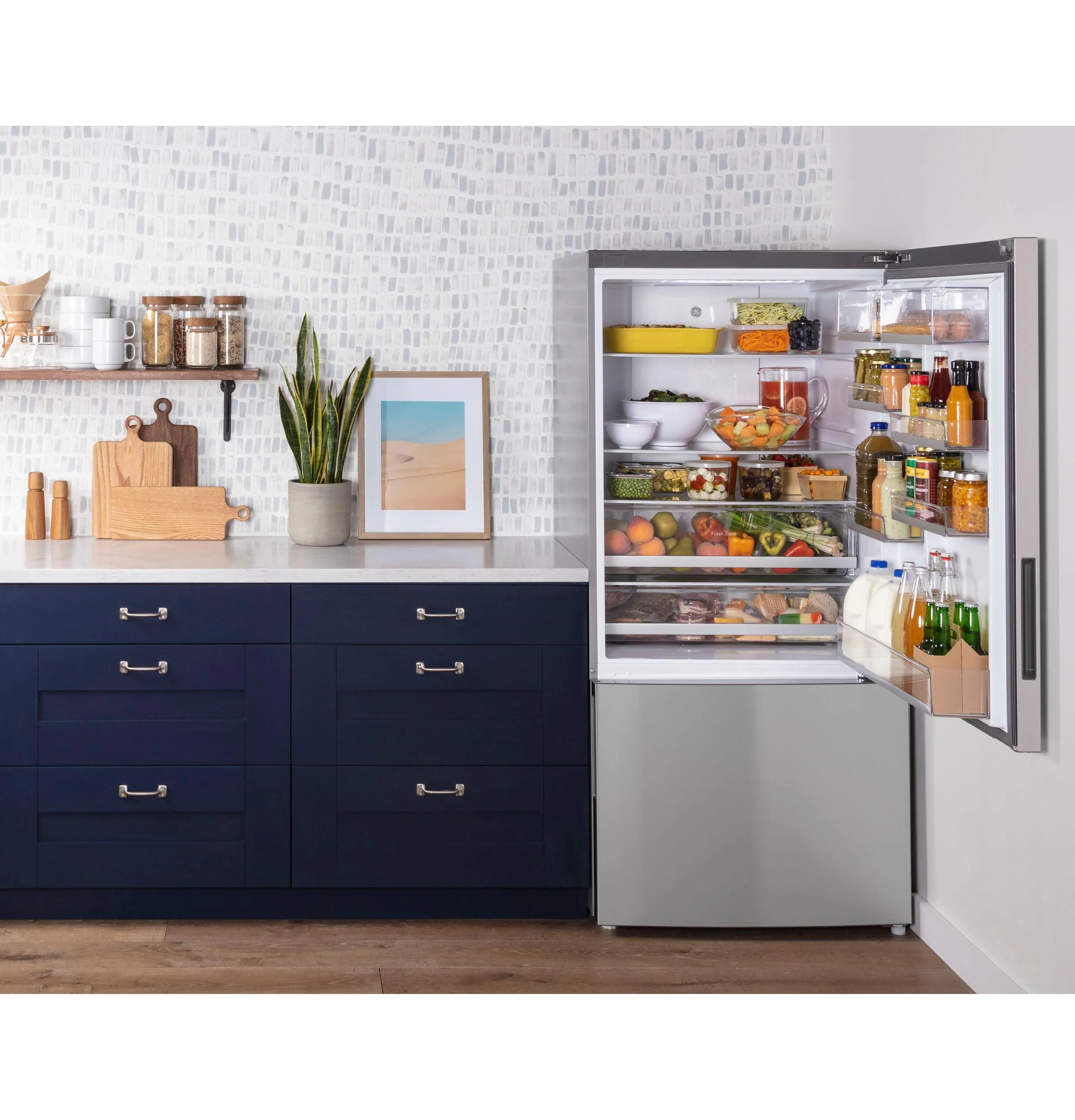 GBE17HYRFS GE® ENERGY STAR® 17.7 Cu. Ft. Counter-Depth Bottom-Freezer Refrigerator - Image 39