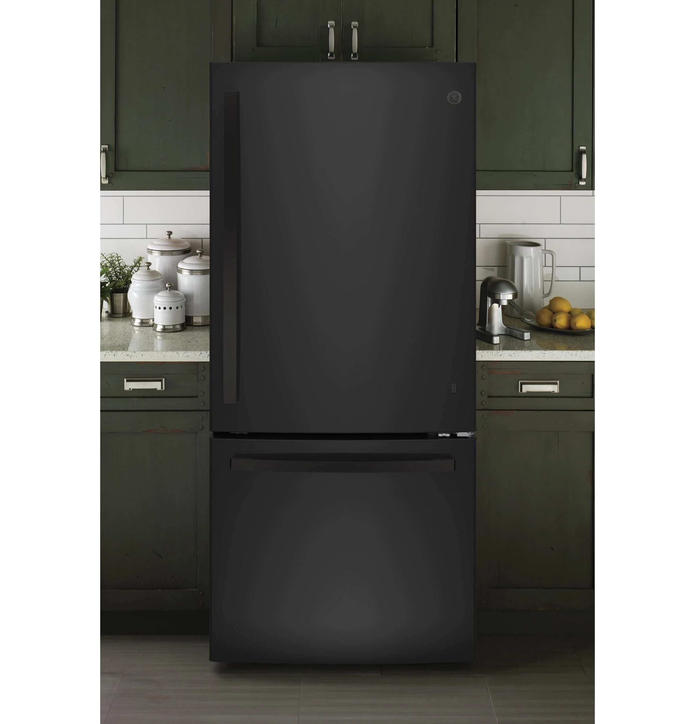 GE® ENERGY STAR® 21.0 Cu. Ft. Bottom-Freezer Refrigerator - Image 8