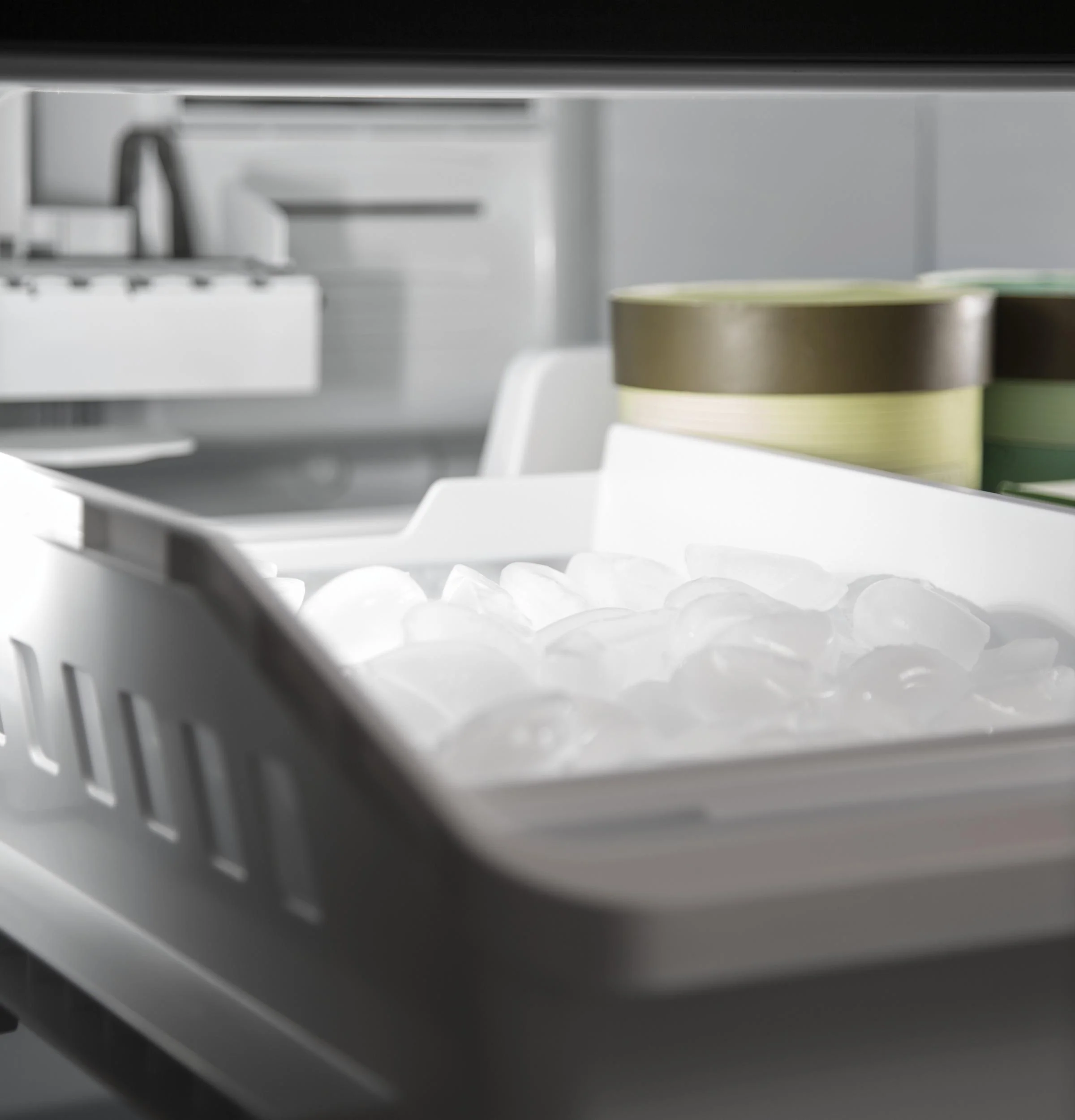 GE® ENERGY STAR® 21.0 Cu. Ft. Bottom-Freezer Refrigerator - Image 9