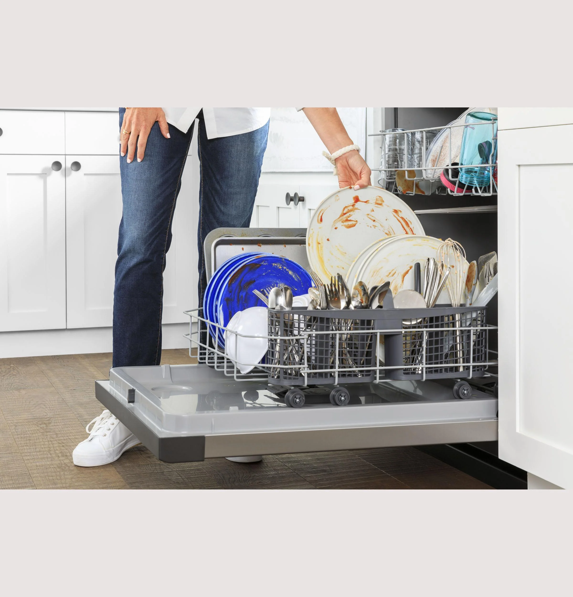 GDF510PSRSS GE® ENERGY STAR® Dishwasher with Front Controls - Image 6