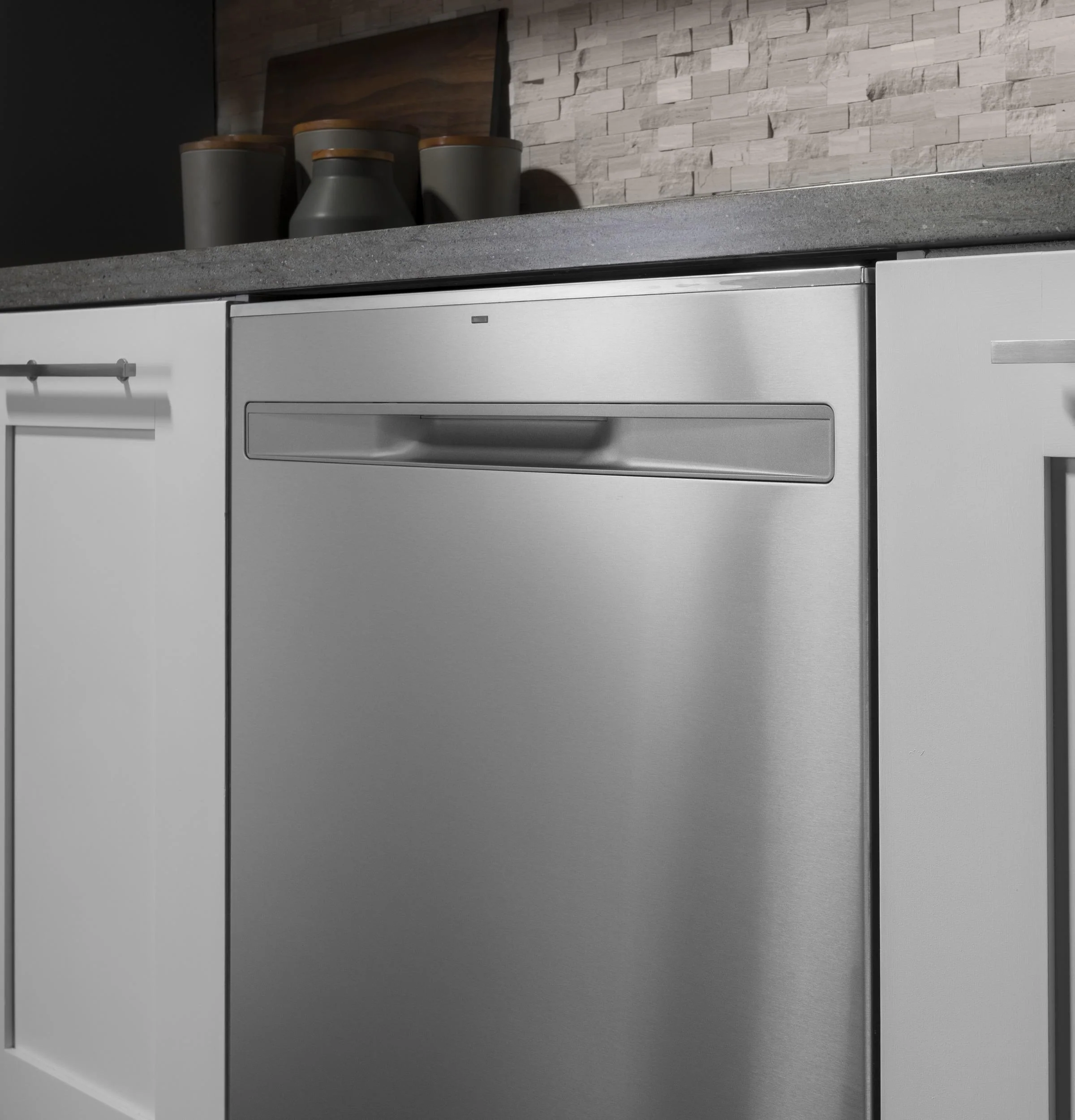 GE® Fingerprint Resistant Top Control with Stainless Steel Interior Dishwasher with Sanitize Cycle & Dry Boost - Image 49
