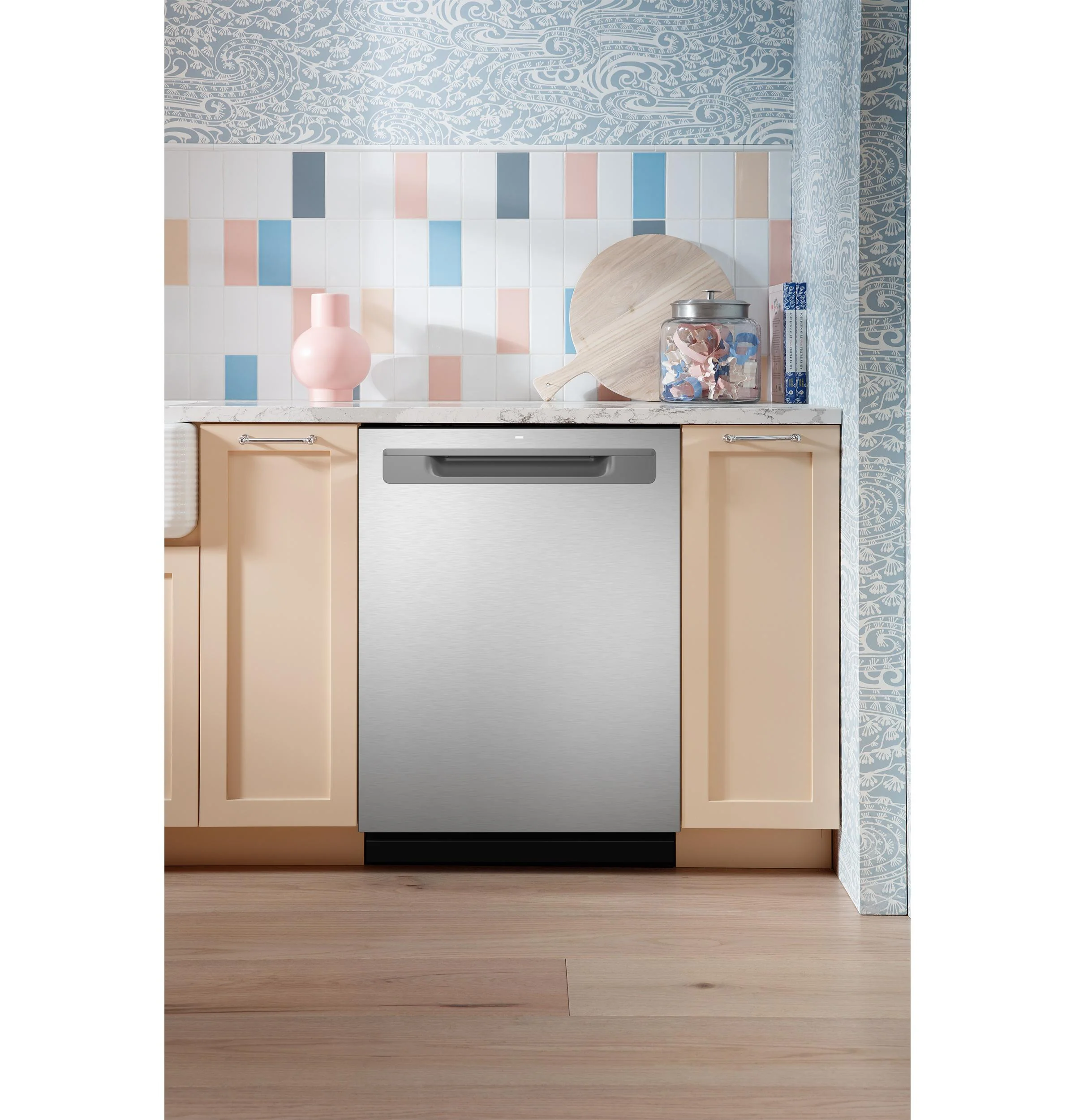 GDP670SYVFS GE® ENERGY STAR® Fingerprint Resistant Top Control with Stainless Steel Interior Dishwasher with Sanitize Cycle - Image 5