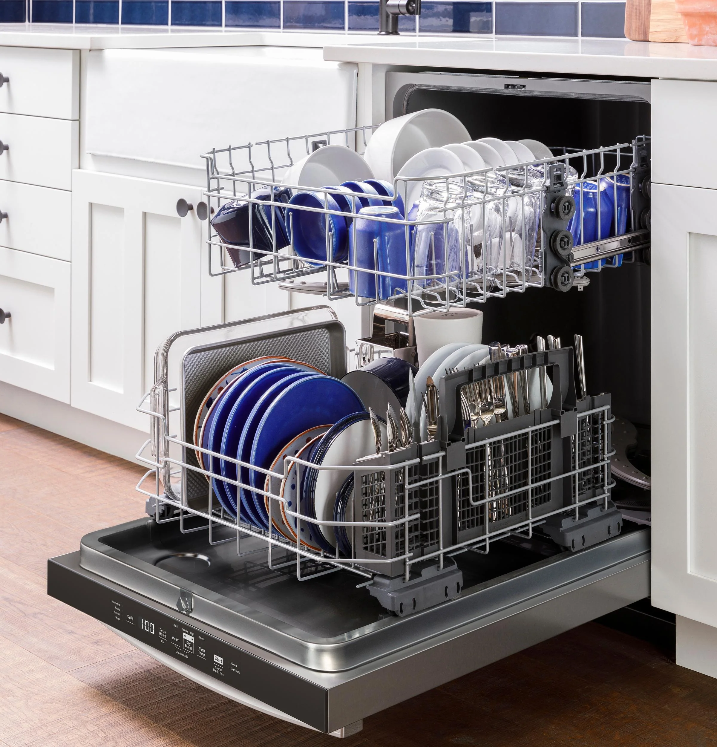 GDT565HSYSS GE® ENERGY STAR® Top Control Hybrid Tub Dishwasher with Dry Boost & 52 dBA - Image 6