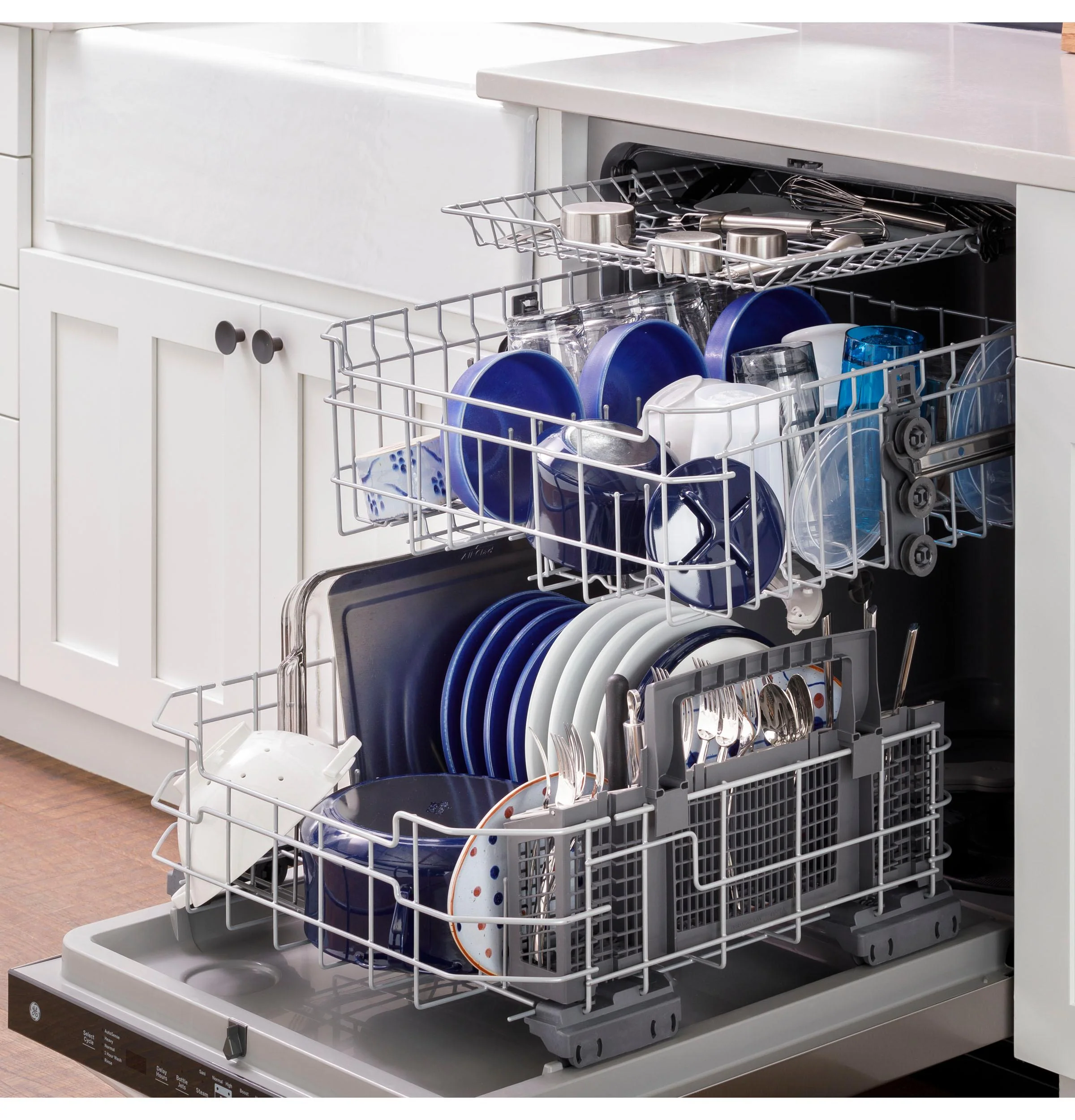 GDT630PMRES GE® ENERGY STAR® Top Control with Plastic Interior Dishwasher with Sanitize Cycle & Dry Boost - Image 9