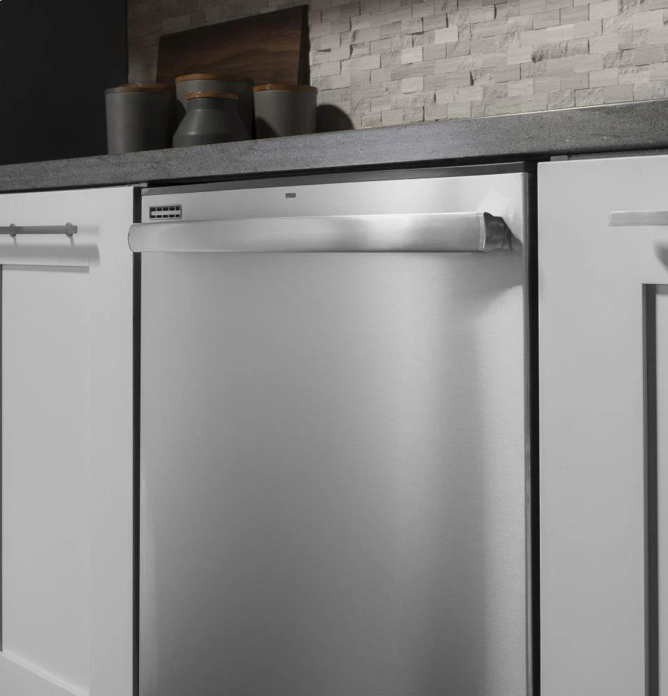 GDT635HSMSS GE® ENERGY STAR® Top Control with Stainless Steel Interior Door Dishwasher with Sanitize Cycle & Dry Boost - Image 14