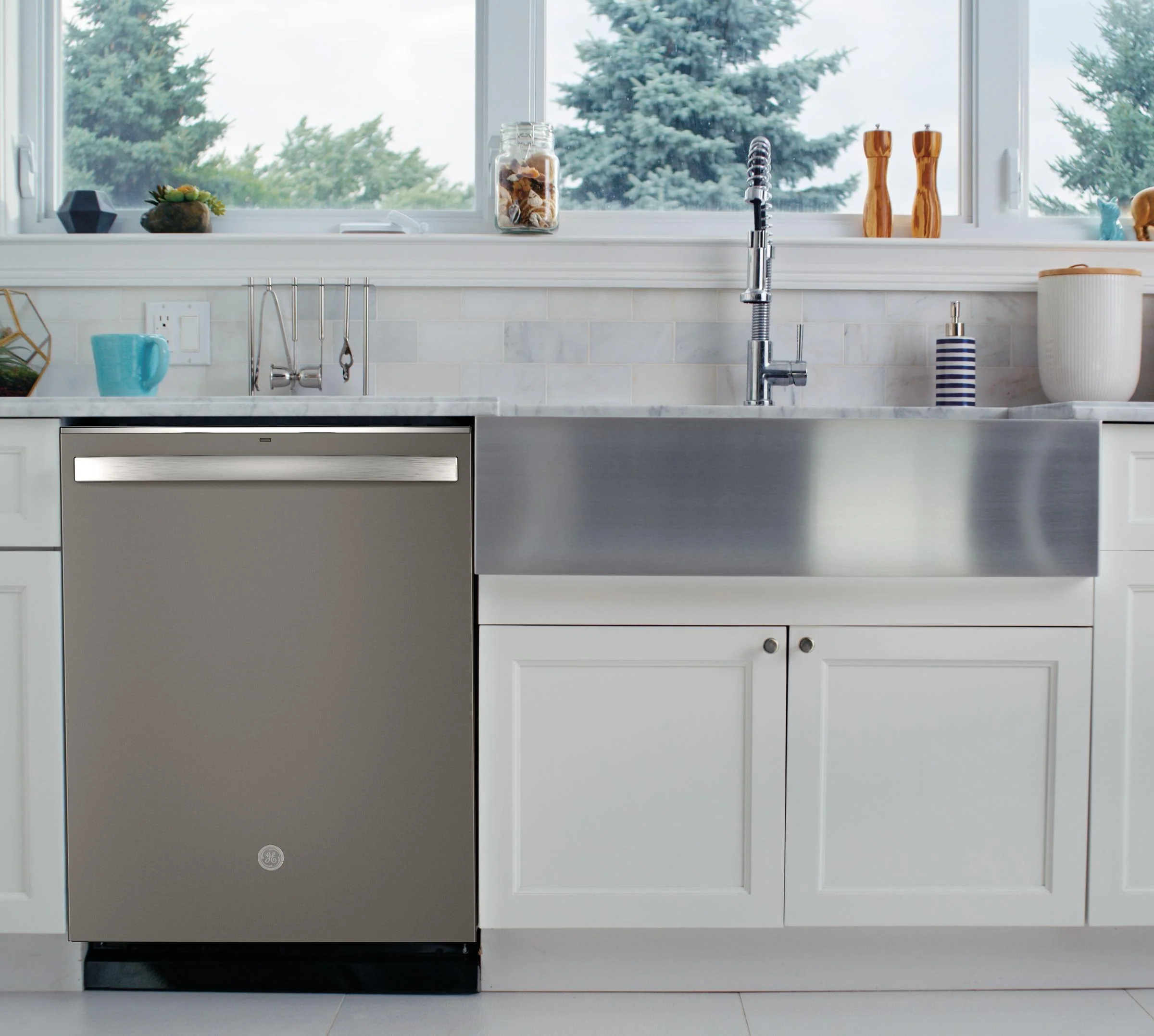 GDT645SMNES GE(R) ENERGY STAR(R) Top Control with Stainless Steel Interior Dishwasher with Sanitize Cycle & Dry Boost with Fan Assist - Image 17