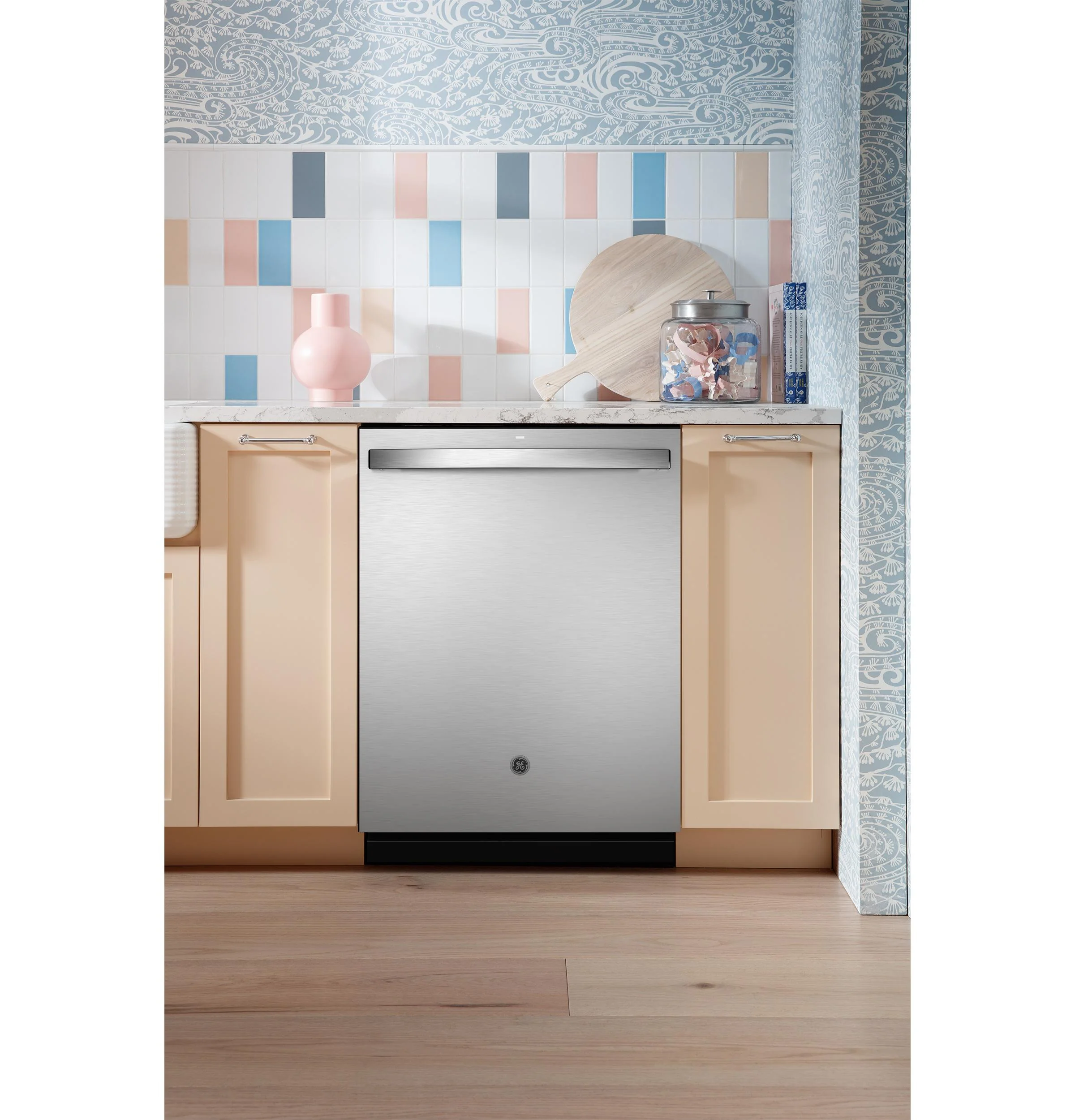GDT650SYVFS GE® ENERGY STAR® Fingerprint Resistant Top Control with Stainless Steel Interior Dishwasher with Sanitize Cycle - Image 7