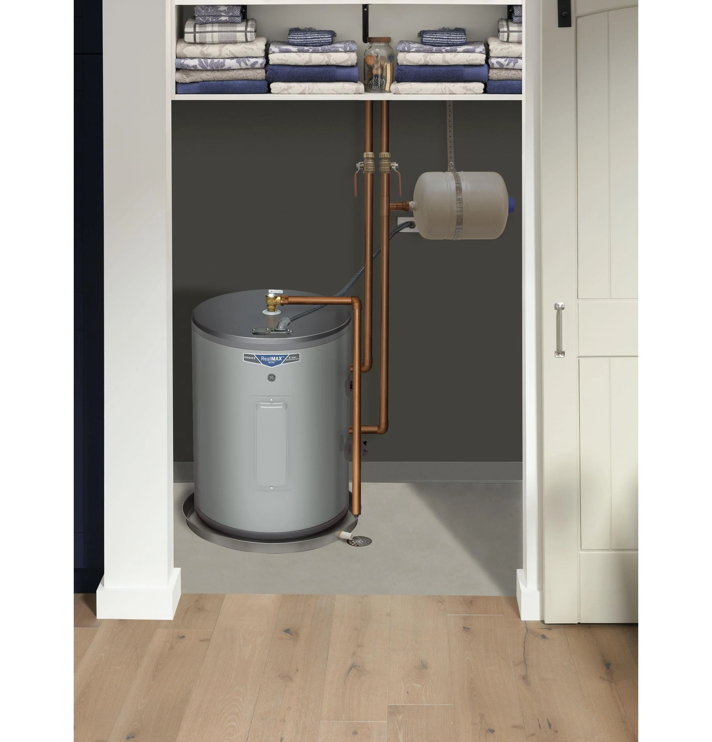 GE20P08BAR GE® 18 Gallon Electric Point of Use Water Heater - Image 2
