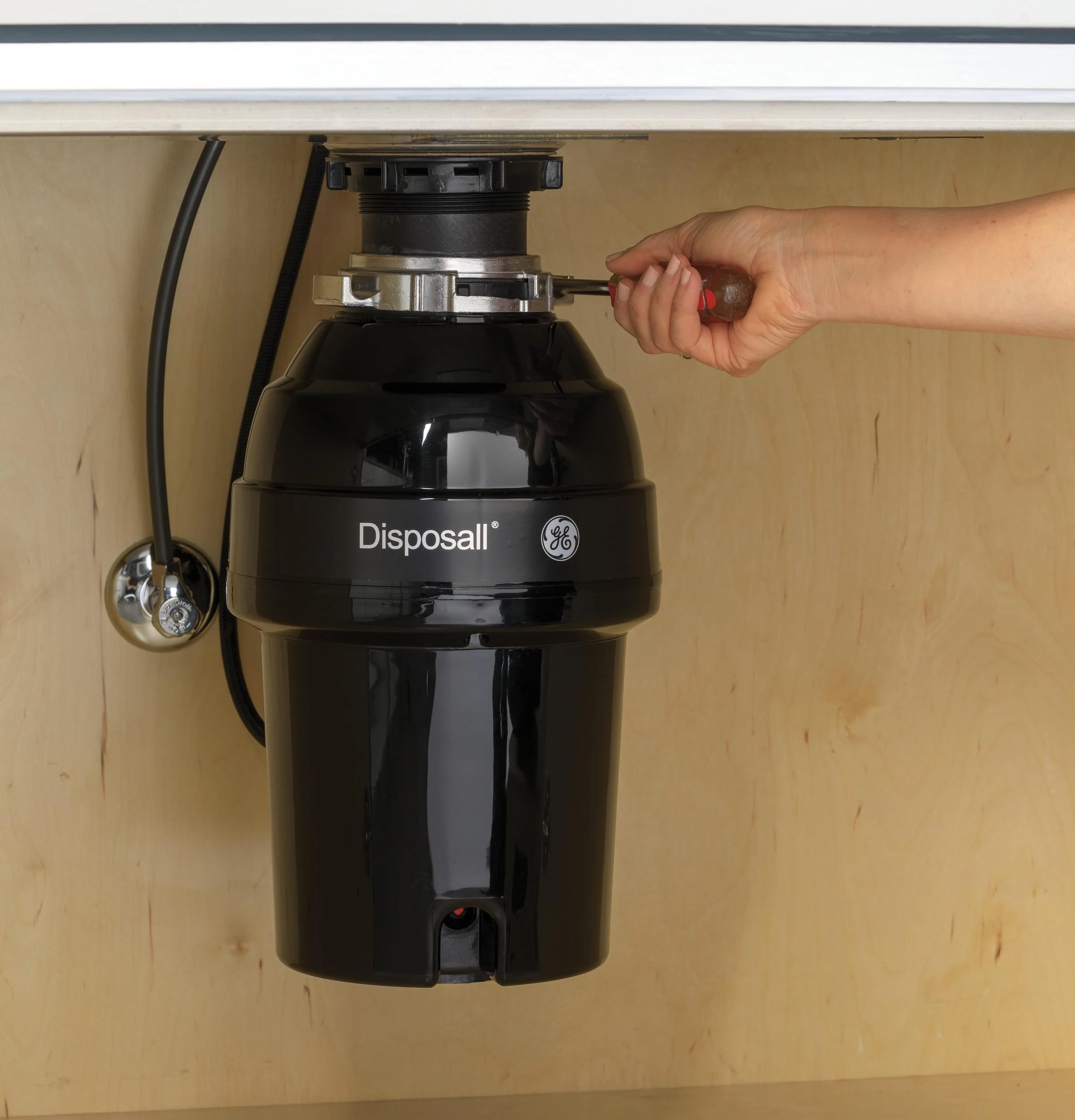 GFC720N GE DISPOSALL® 3/4 HP Continuous Feed Garbage Disposer - Non-Corded - Image 5