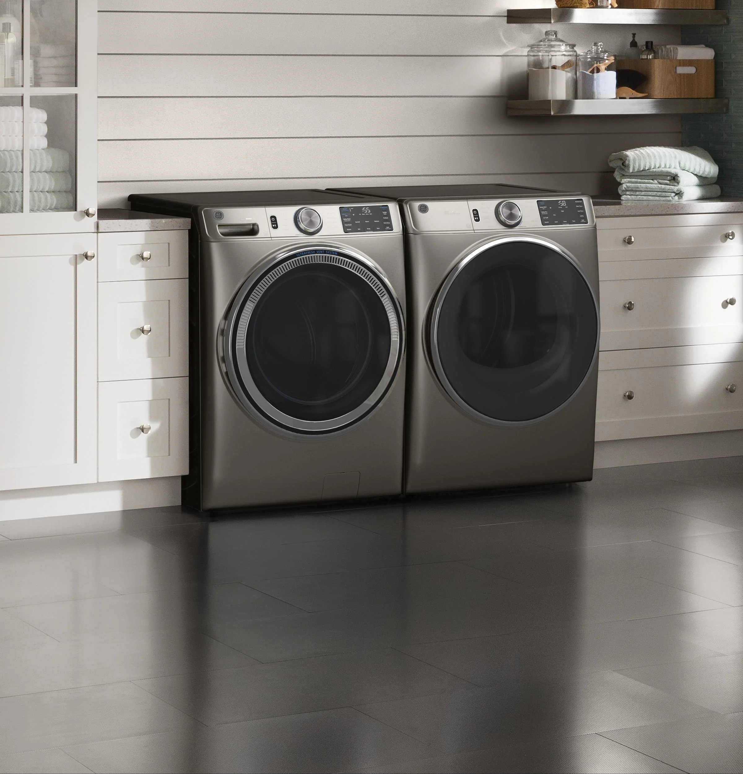 GE® 7.8 cu. ft. Capacity Smart Front Load Gas Dryer with Steam and Sanitize Cycle - Image 19