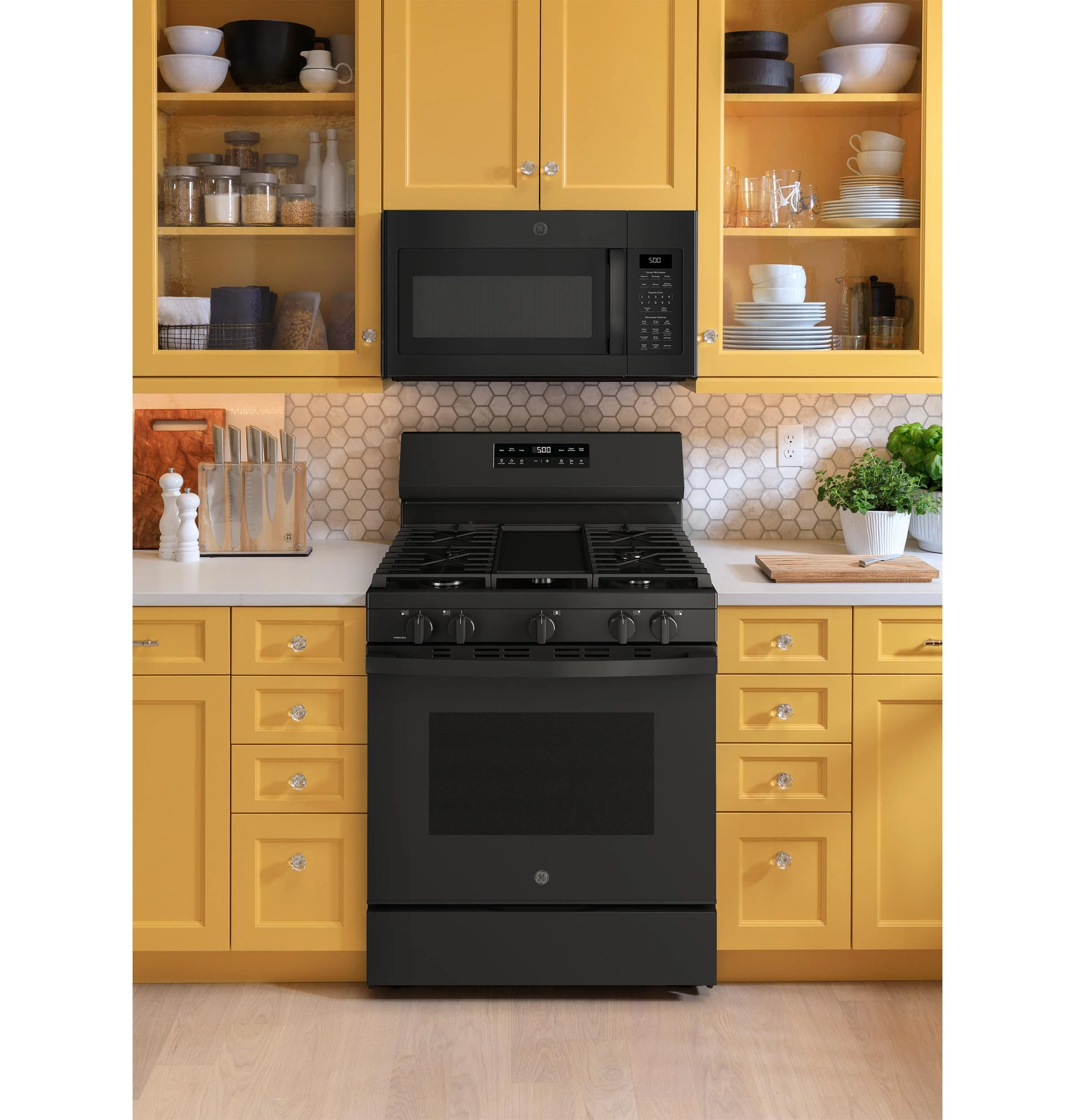 GGF500PVBB GE® 30" Free-Standing Gas Range with Crisp Mode - Image 6