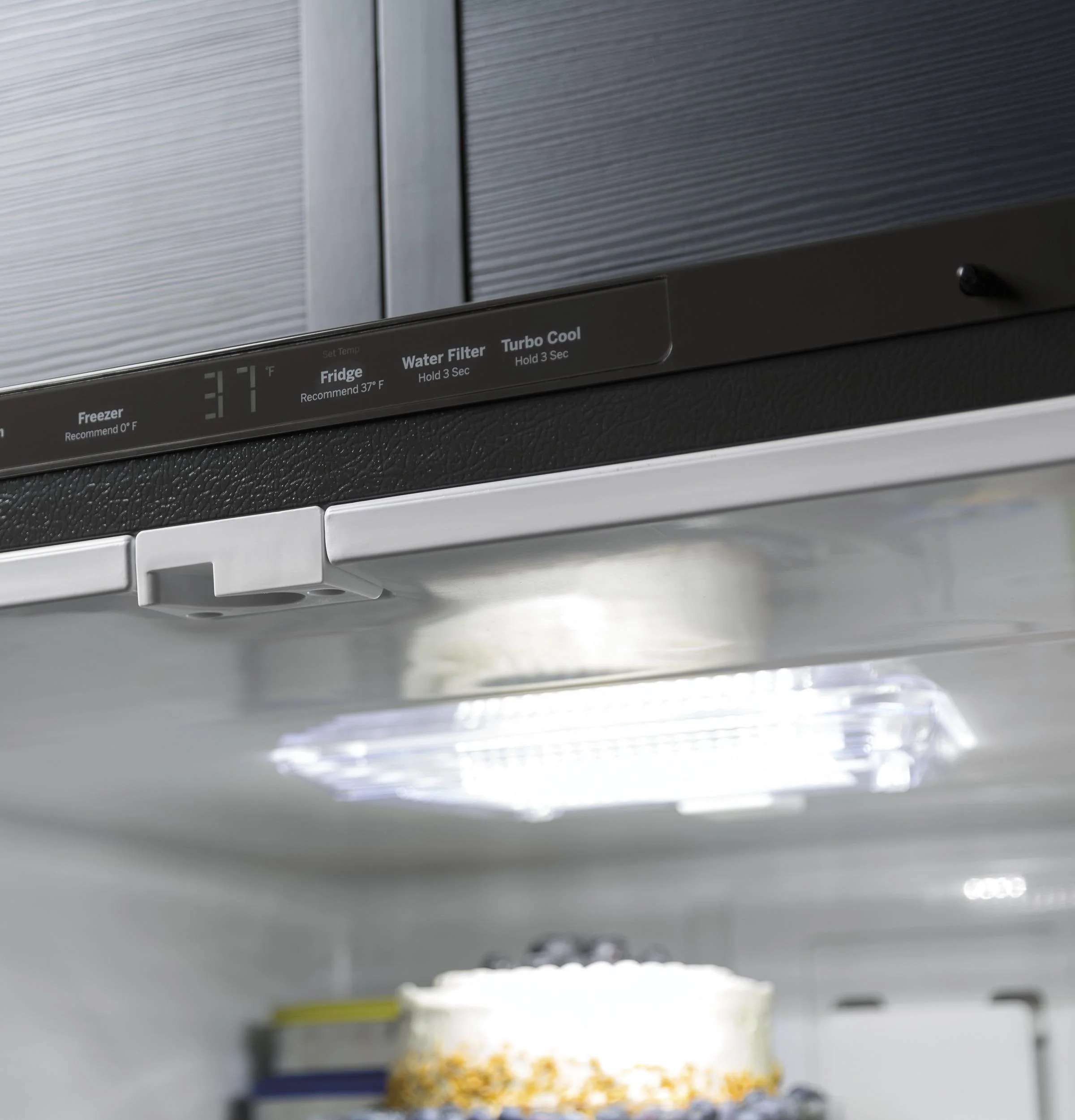 GNE25JGKBB GE® ENERGY STAR® 24.7 Cu. Ft. French-Door Refrigerator - Image 9