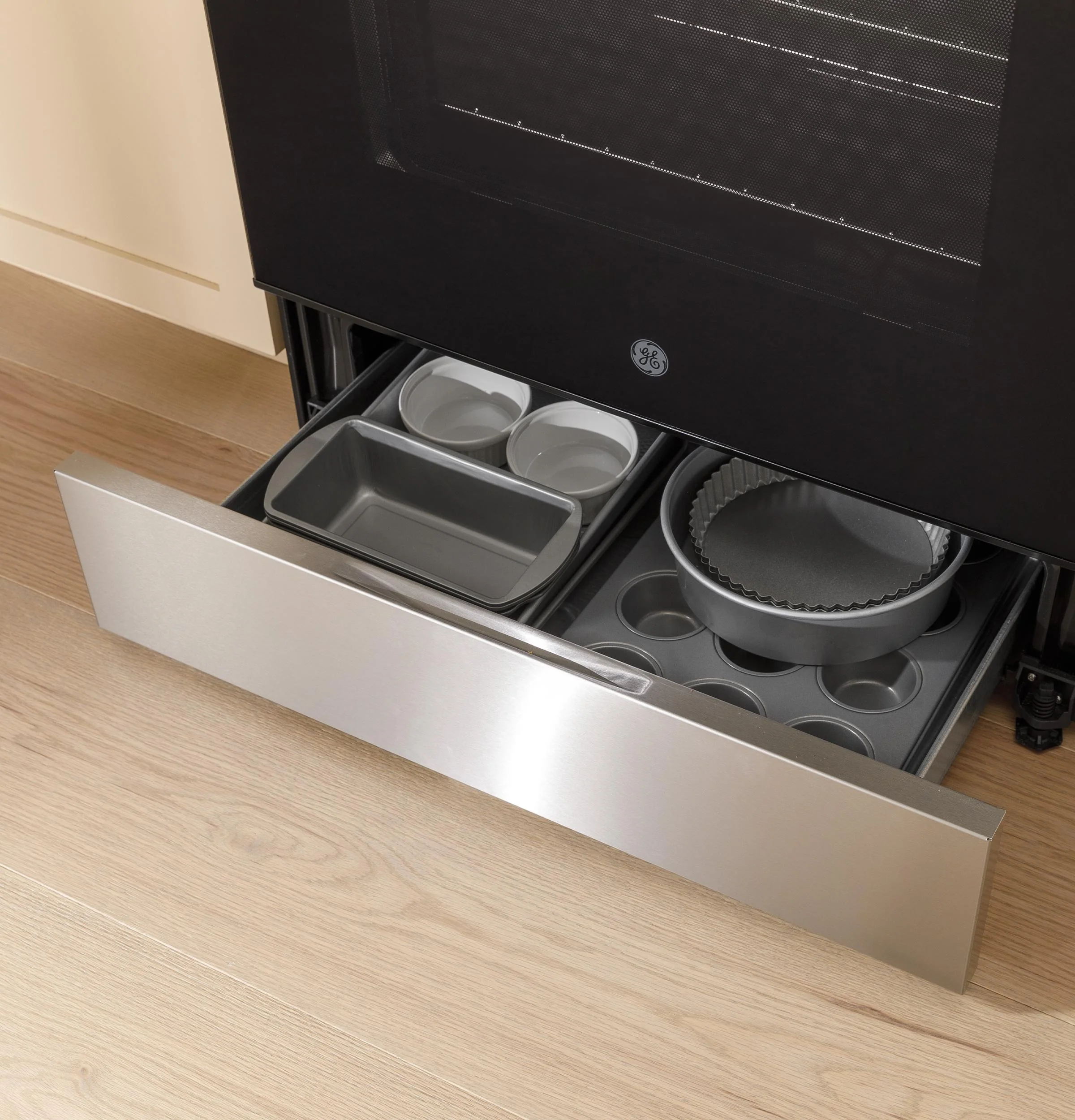 GRF500SVSS GE® ENERGY STAR® 30" Free-Standing Electric Range with Crisp Mode - Image 12