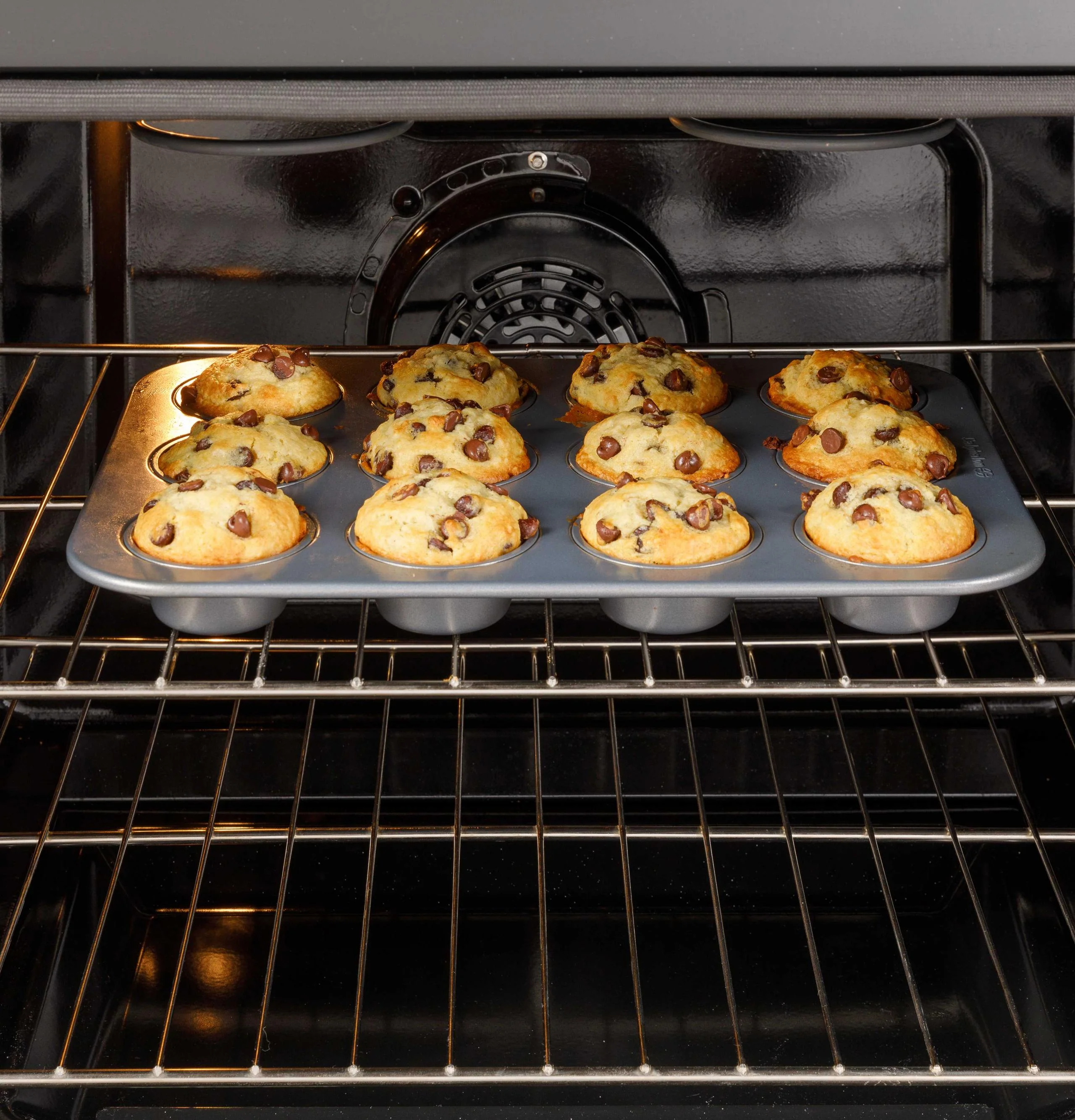 GRS600AVFS GE® ENERGY STAR® 30" Slide-In Electric Convection Range with No Preheat Air Fry and EasyWash™ Oven Tray - Image 22