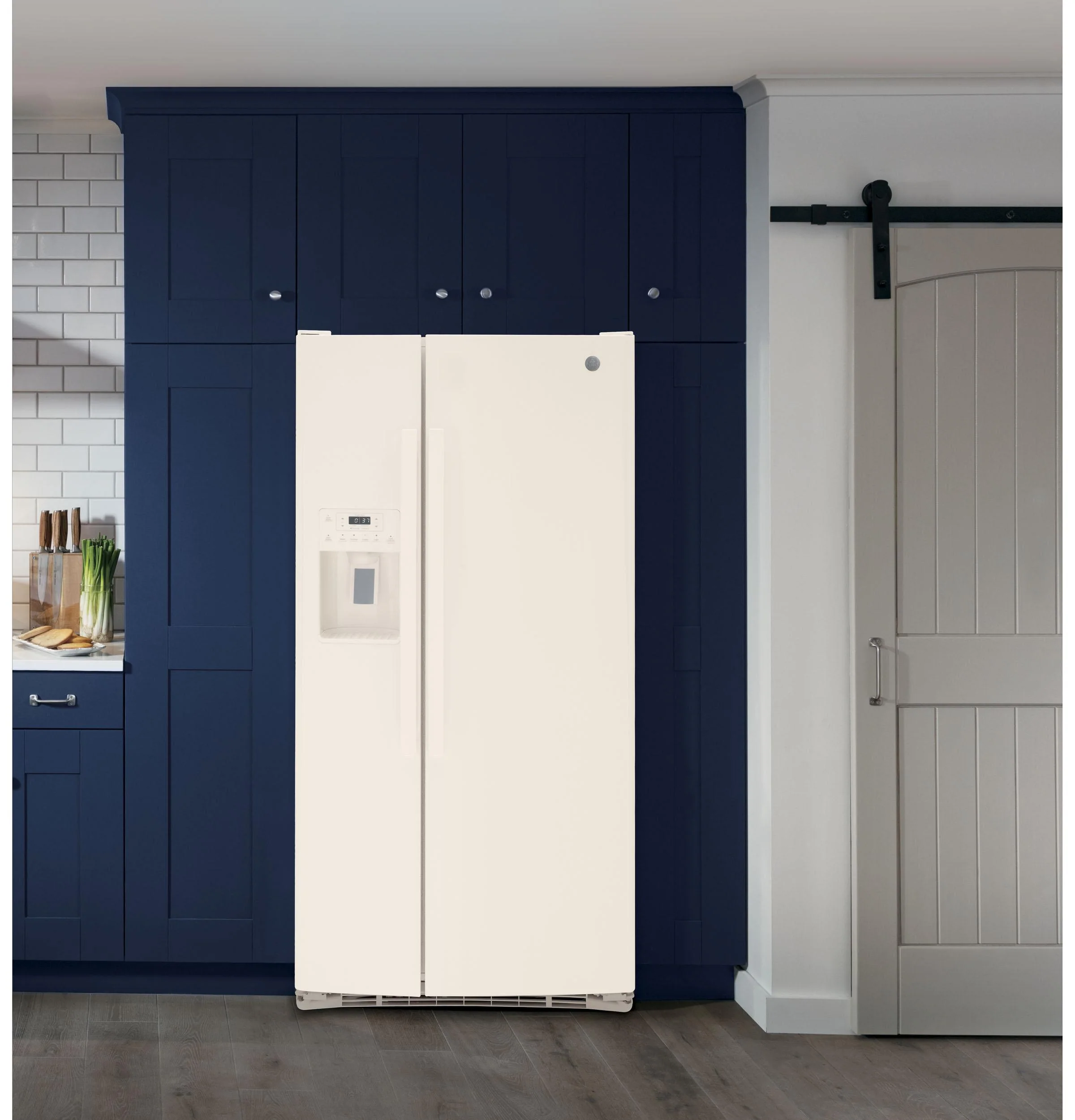 GE® 23.0 Cu. Ft. Side-By-Side Refrigerator - Image 7