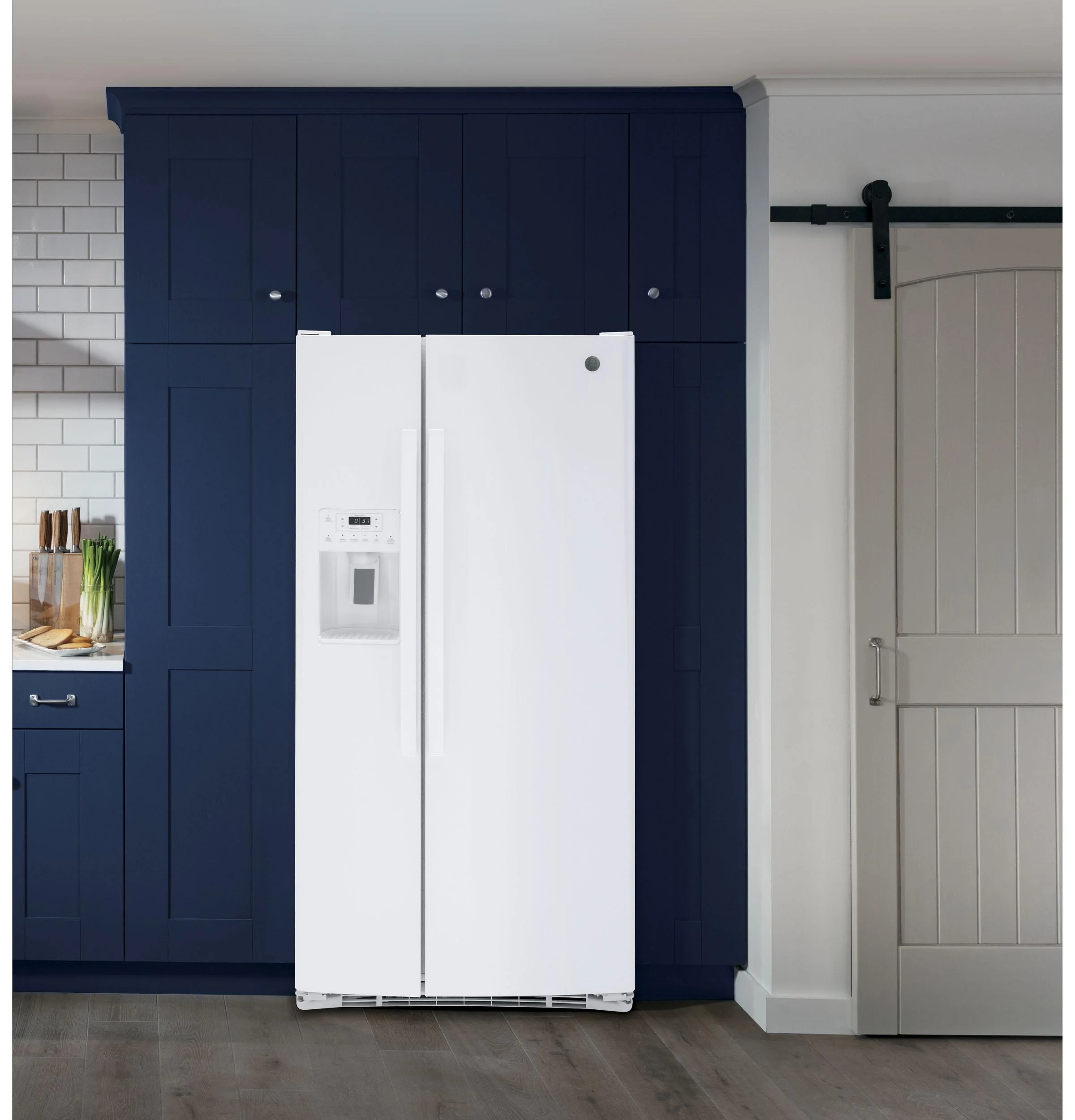 GSS23GGPWW GE® 23.0 Cu. Ft. Side-By-Side Refrigerator - Image 29