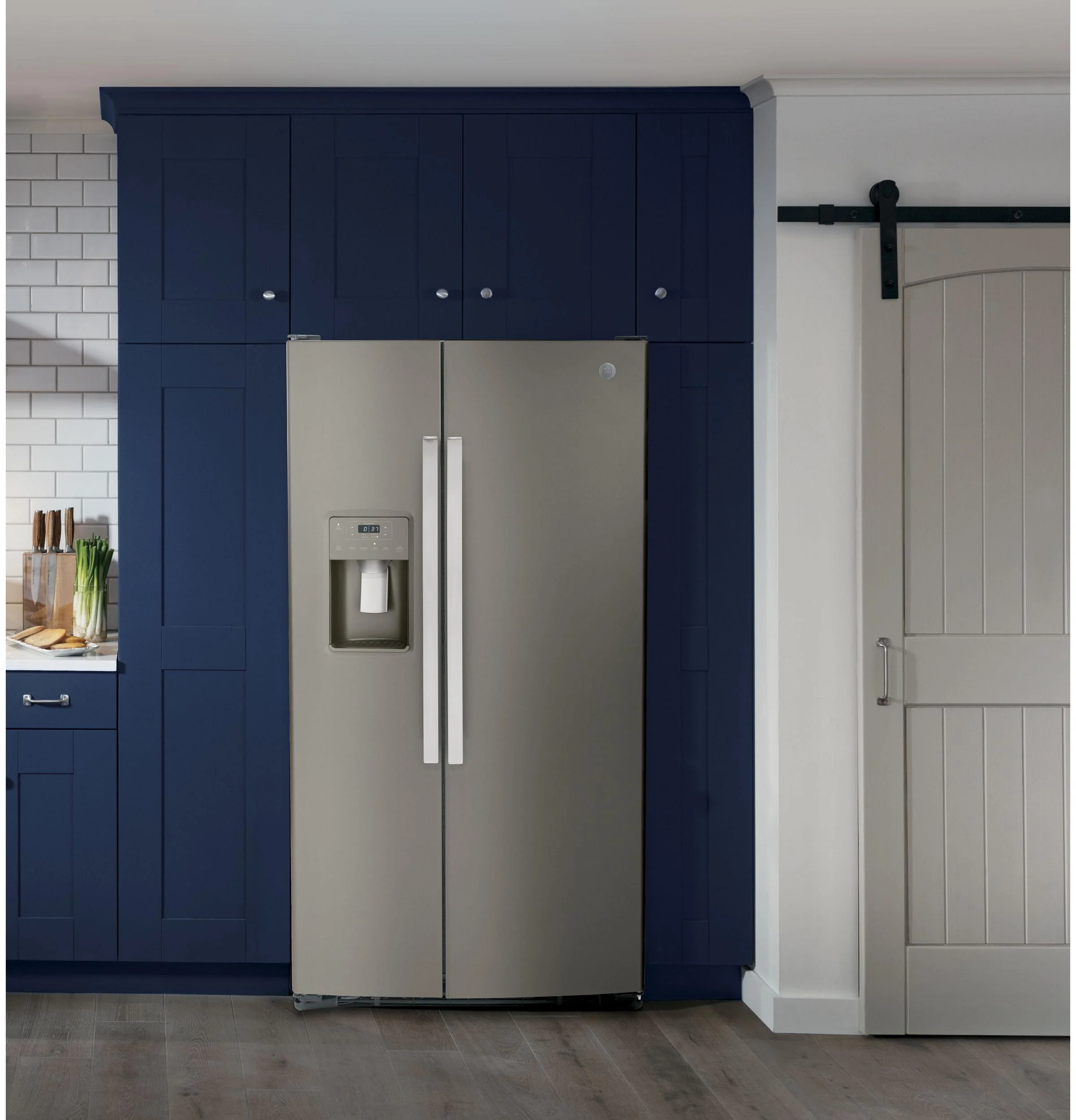 GSS25GMPES GE® 25.3 Cu. Ft. Side-By-Side Refrigerator - Image 7
