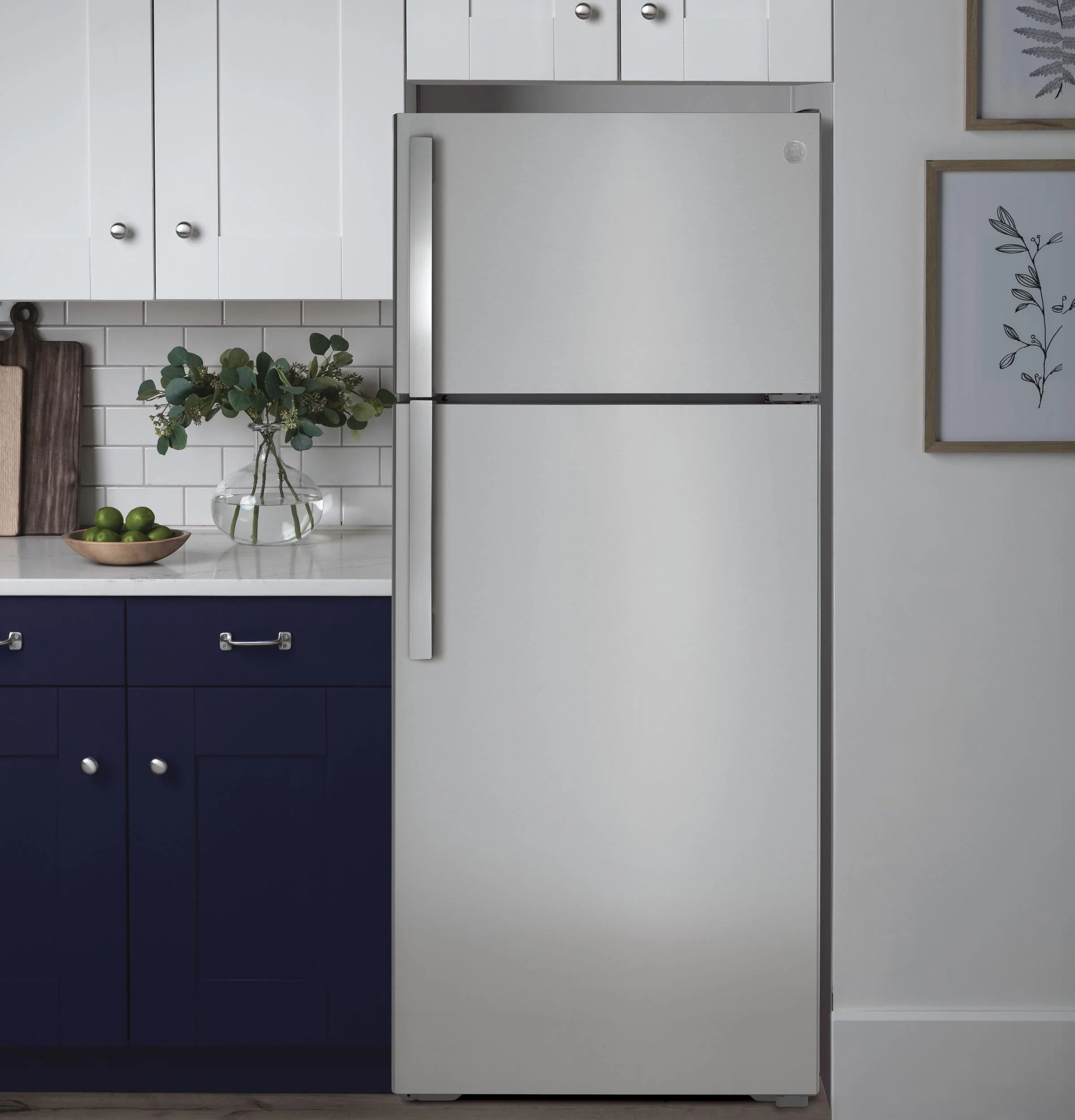 GTE18GSNRSS GE® ENERGY STAR® 17.5 Cu. Ft. Top-Freezer Refrigerator - Image 5