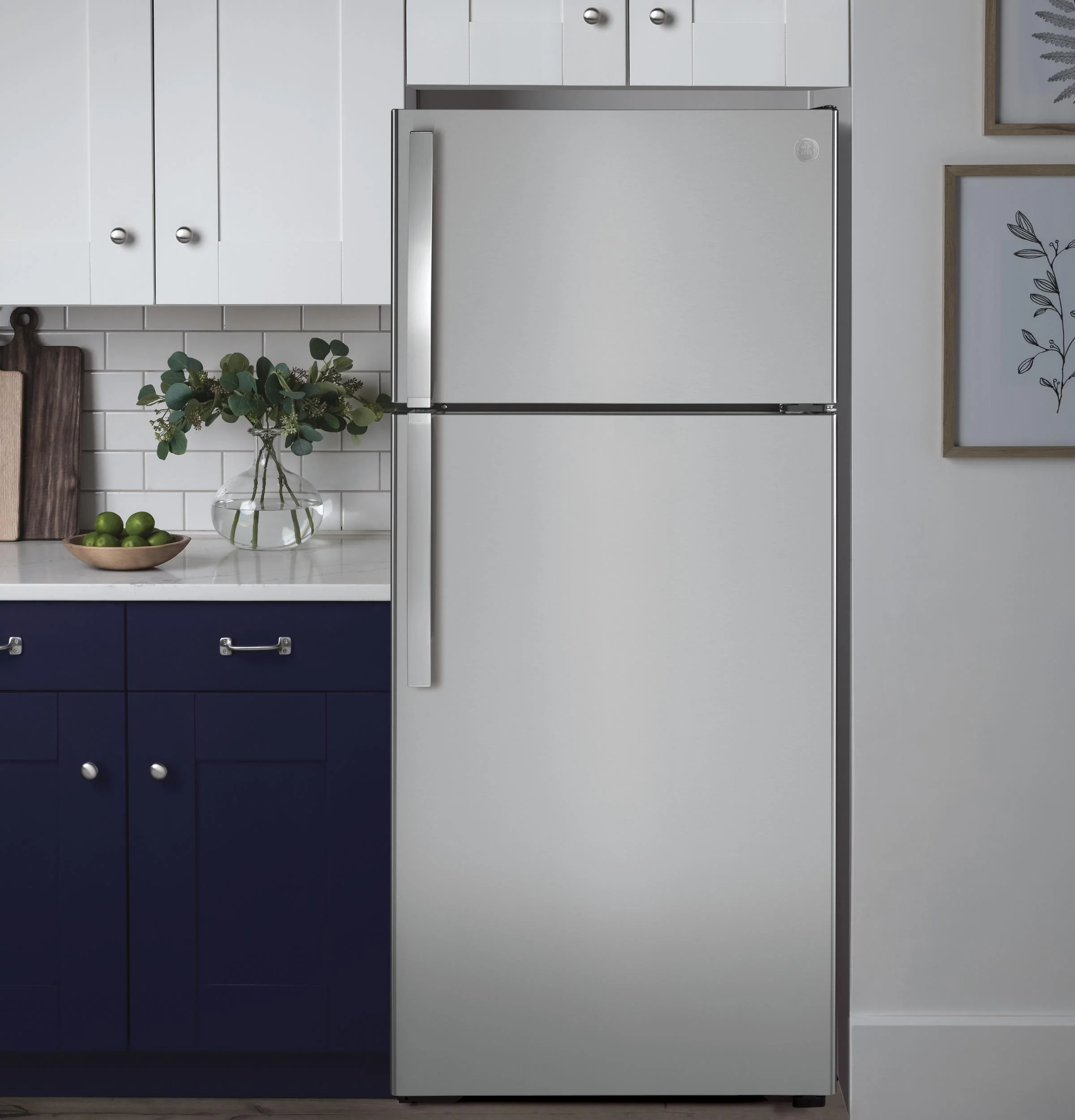 GTS17GSNRSS GE® 16.6 Cu. Ft. Top-Freezer Refrigerator - Image 6