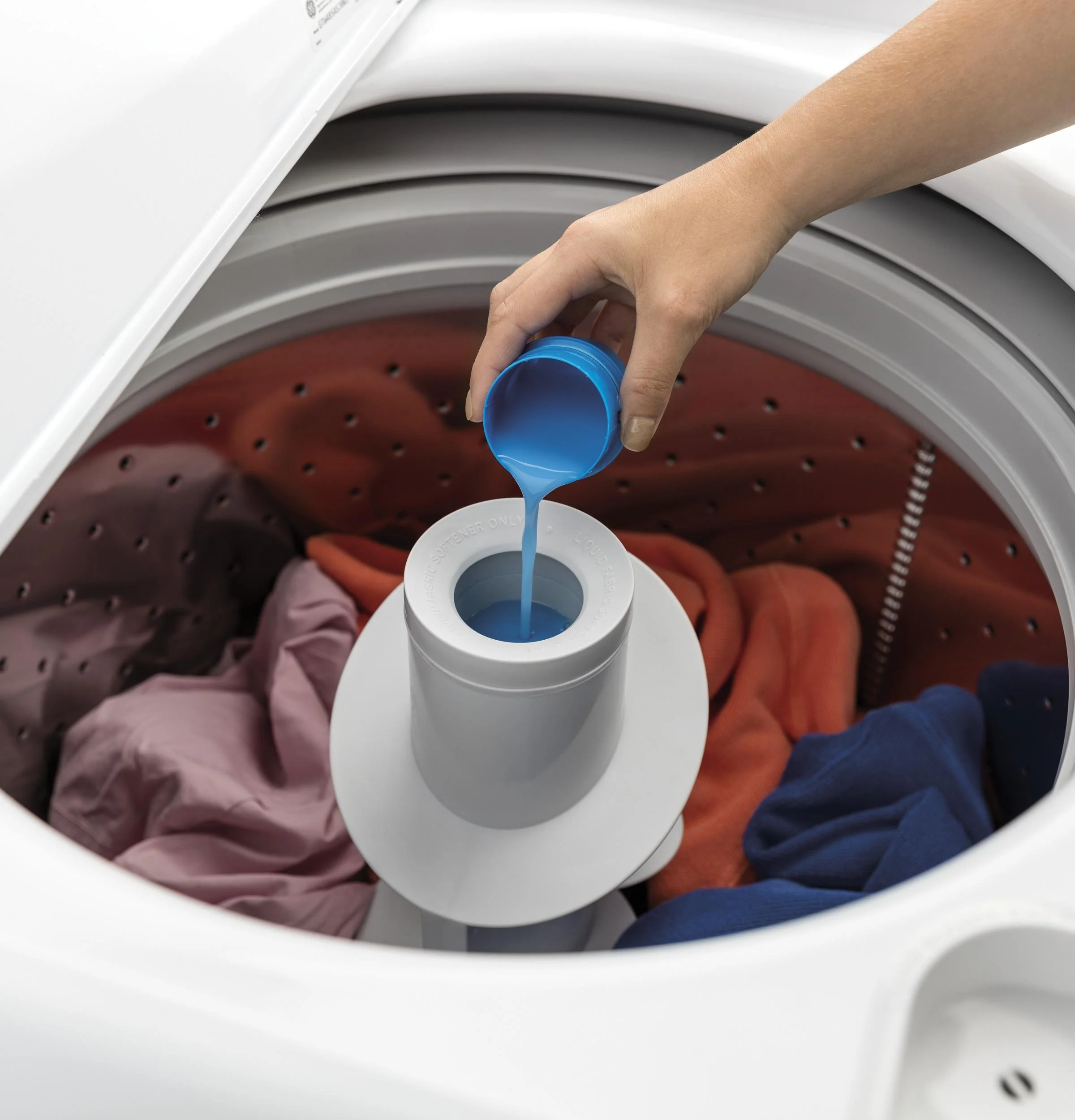 GE® 4.5 cu. ft. Capacity Washer with Stainless Steel Basket - Image 10