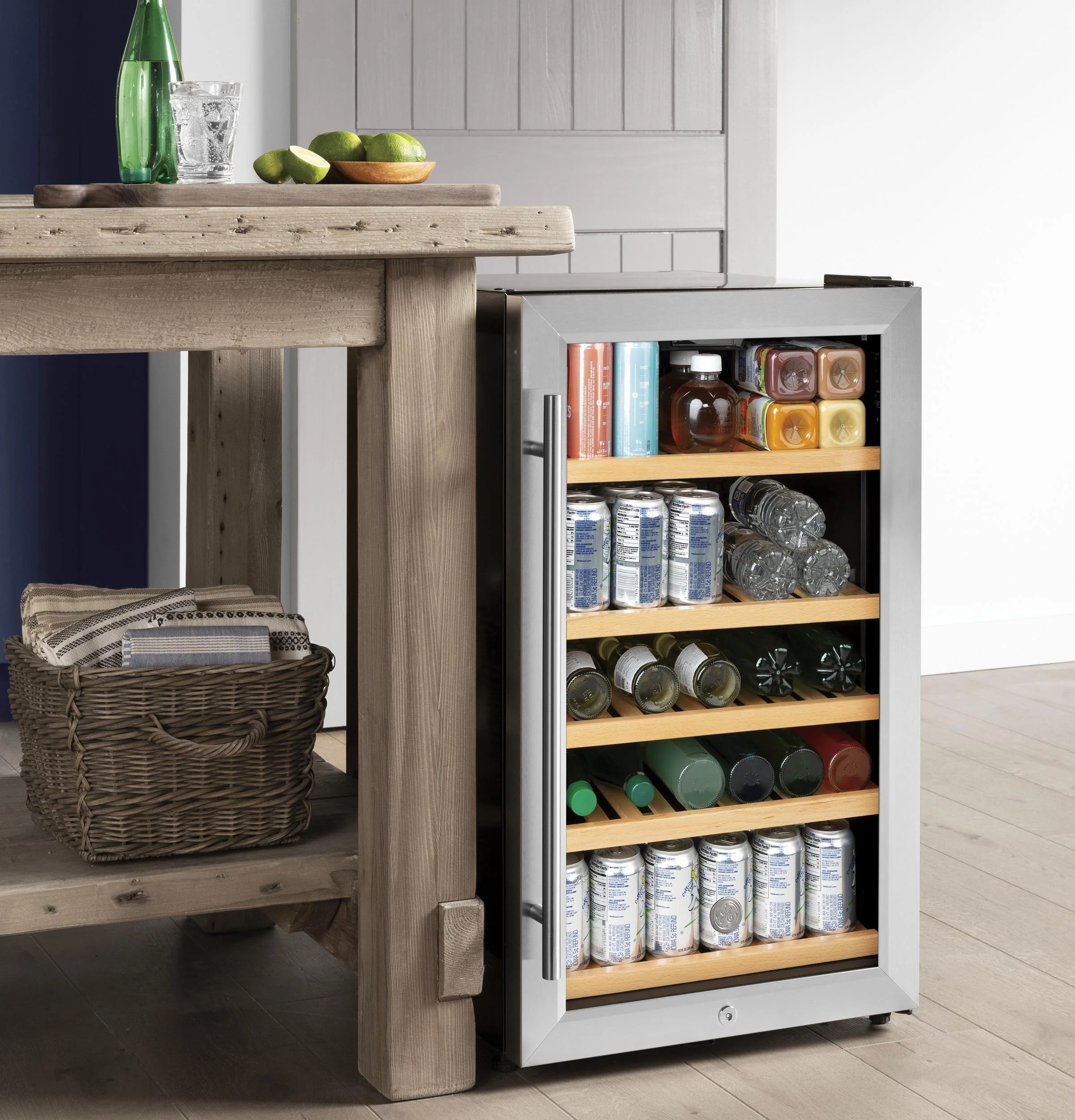GVS04BQNSS GE® Wine Center and Beverage Center - Image 12