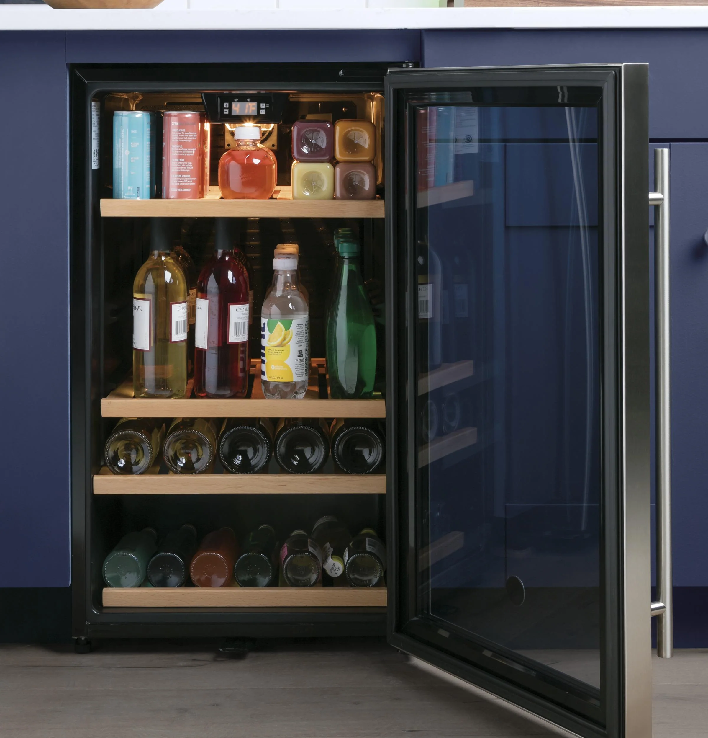 GVS04BQNSS GE® Wine Center and Beverage Center - Image 8