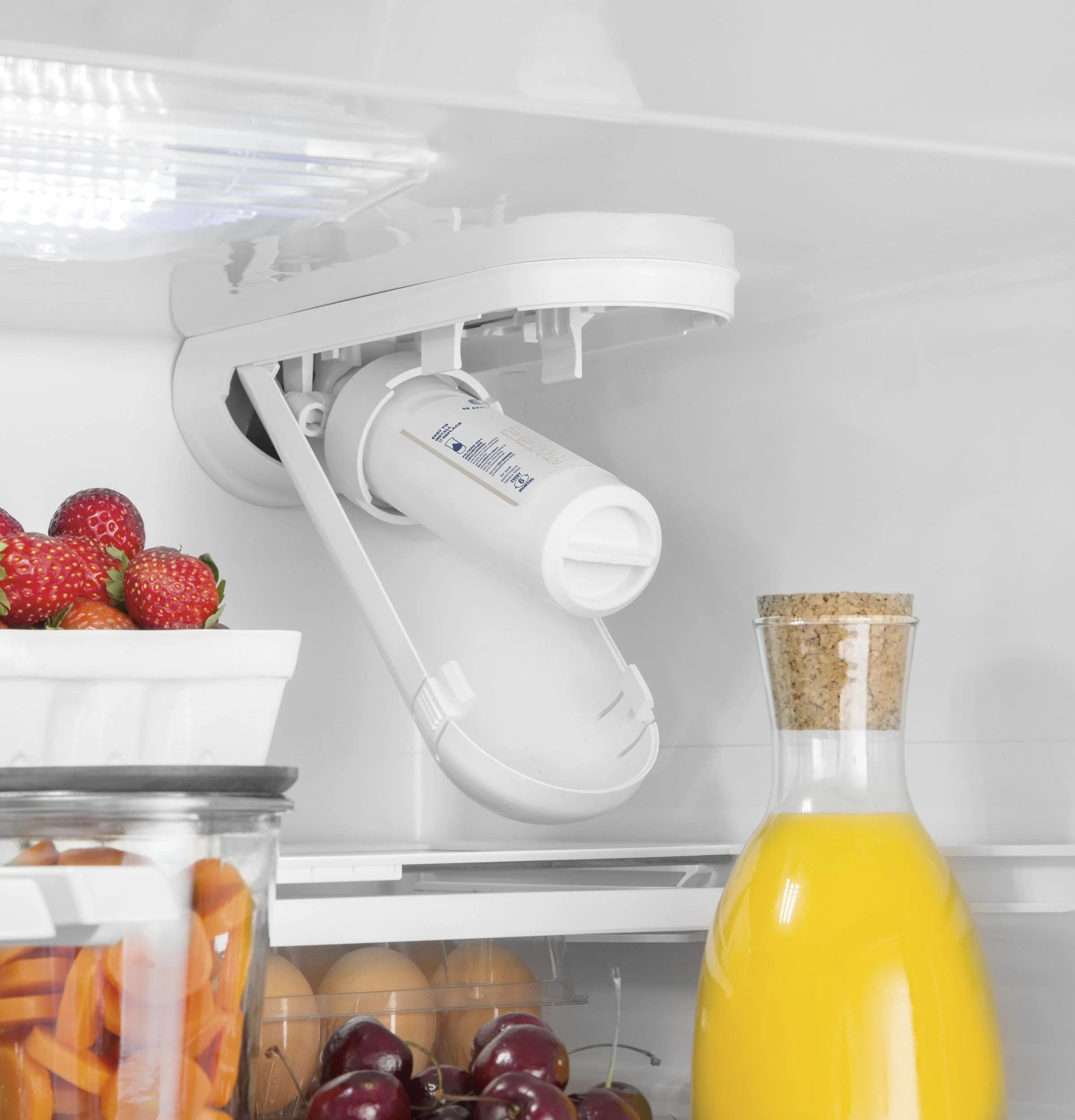 GWE19JYLFS GE® ENERGY STAR® 18.6 Cu. Ft. Counter-Depth French-Door Refrigerator - Image 14