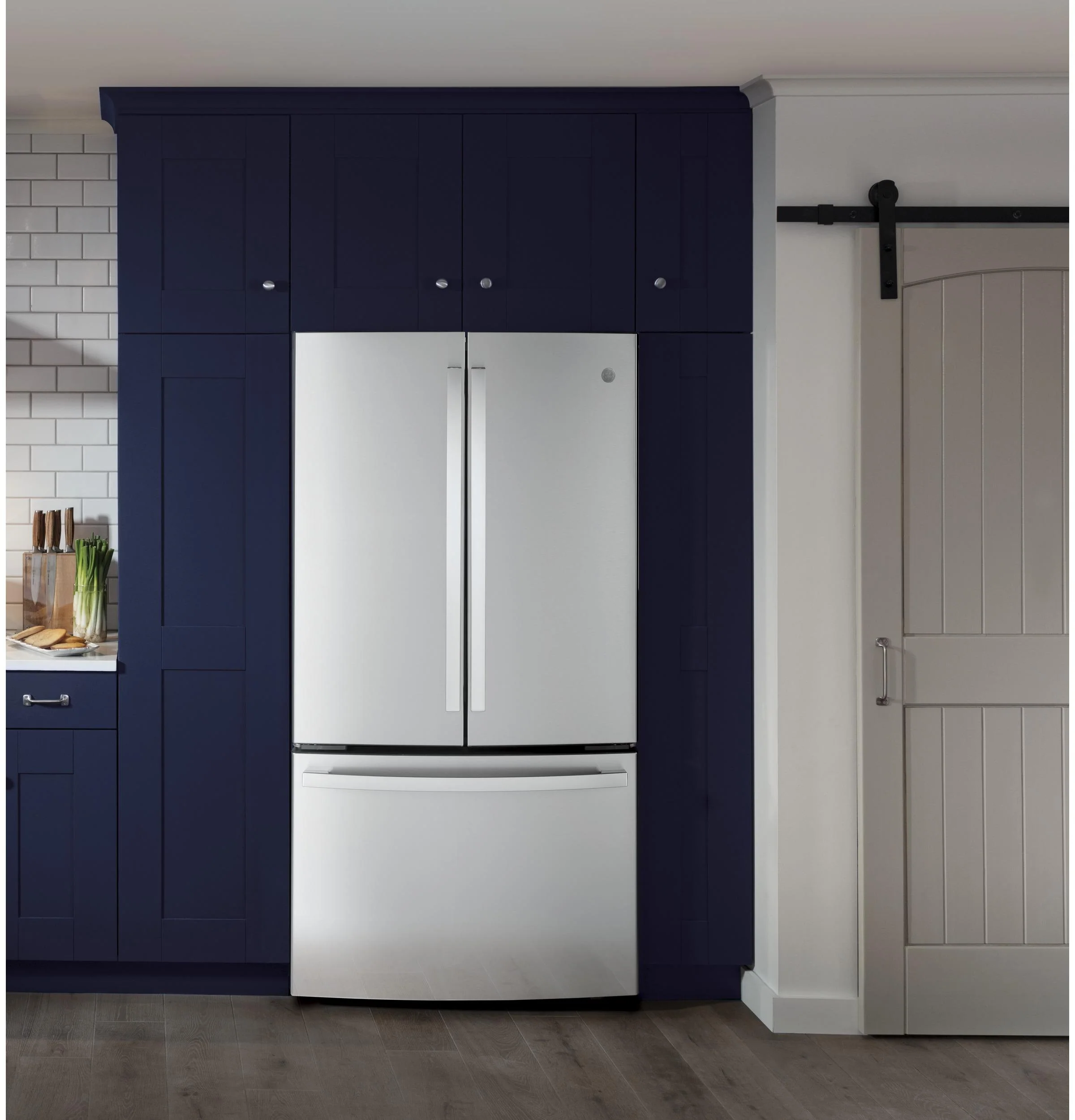 GWE23GYNFS GE® ENERGY STAR® 23.1 Cu. Ft. Counter-Depth Fingerprint Resistant French-Door Refrigerator - Image 7