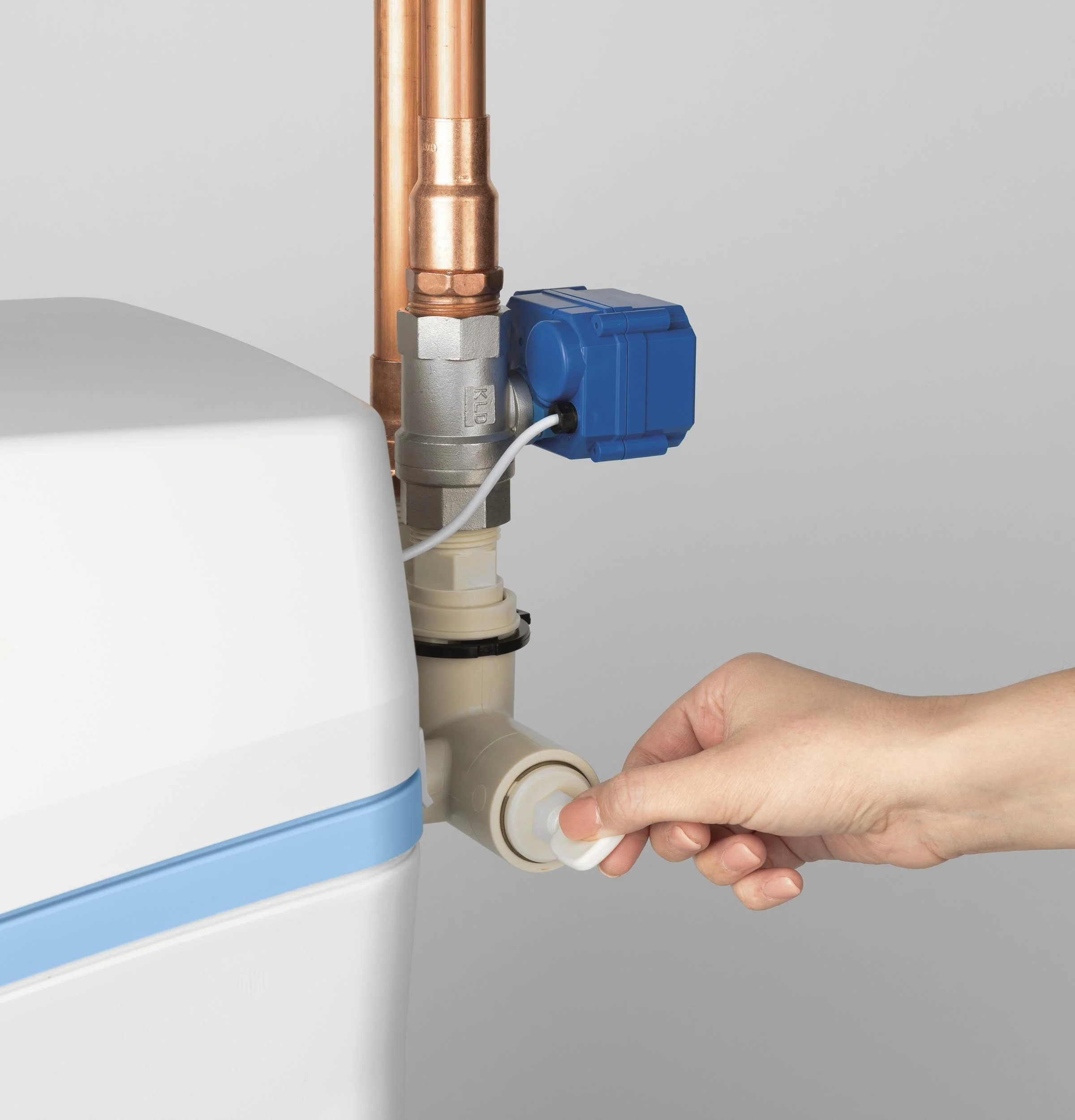 GXSHC40N GE® Smart 40,000 Grain Water Softener - Image 7