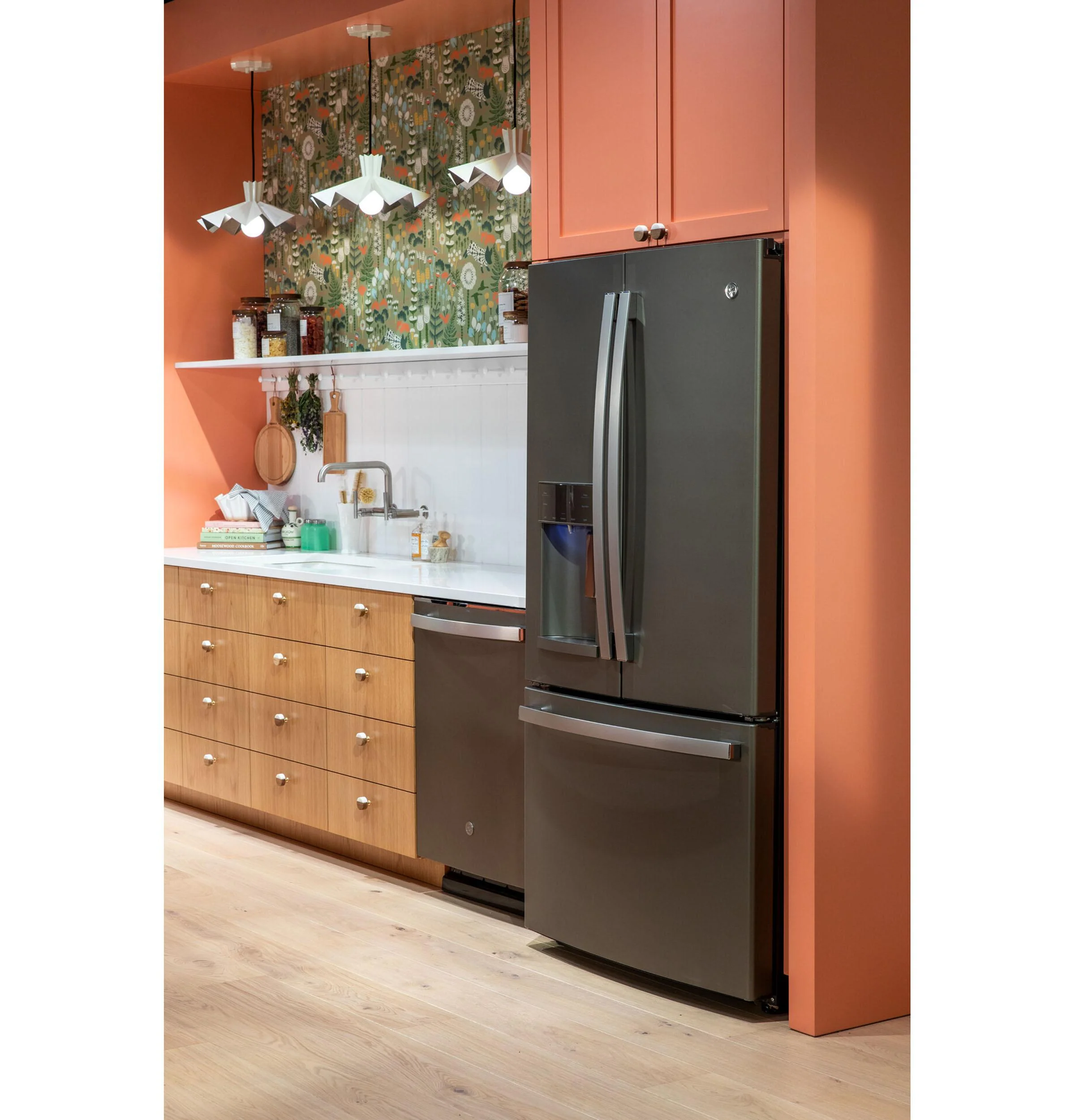 GYE22GMNES GE® ENERGY STAR® 22.1 Cu. Ft. Counter-Depth French-Door Refrigerator - Image 10