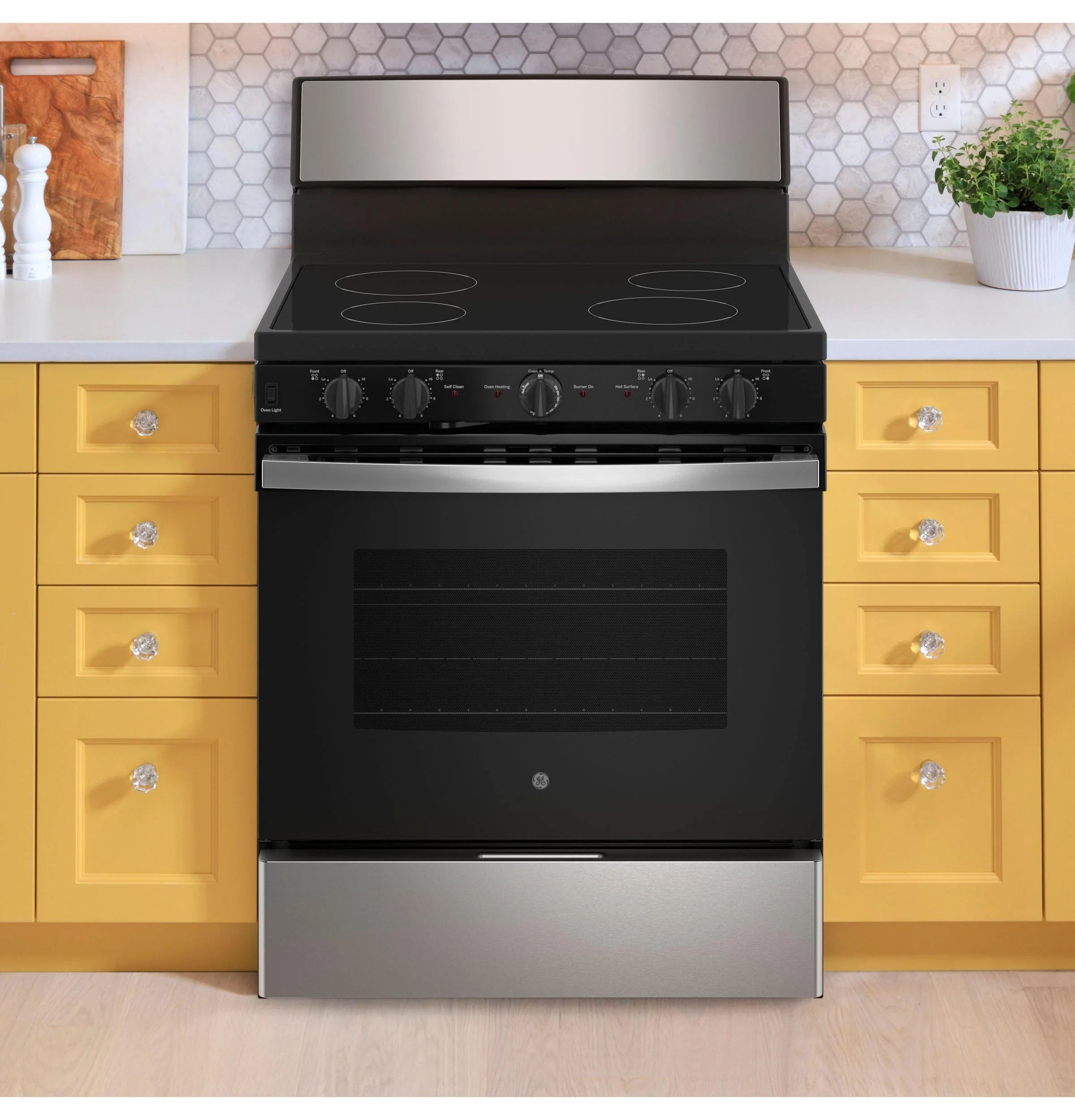 JB480STSS GE 30" Free-standing Electric Radiant Smooth Cooktop Range - Image 6