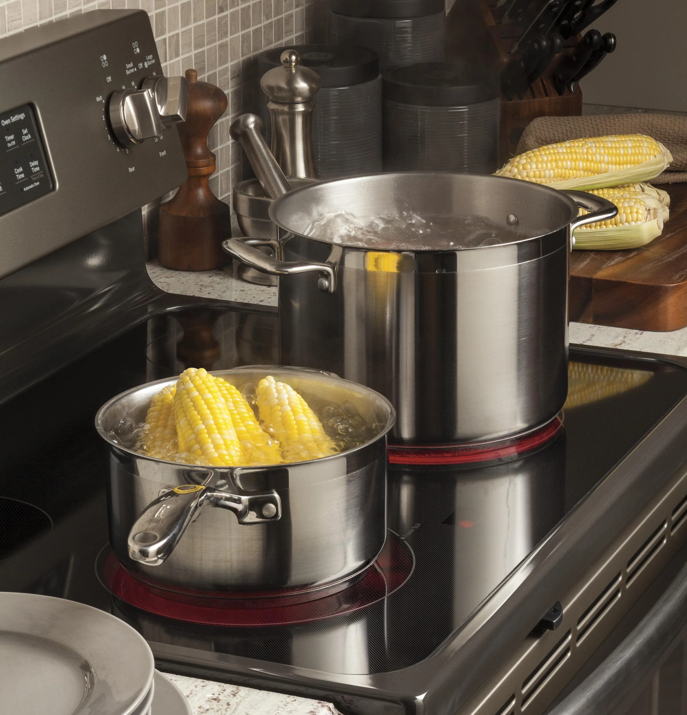 JB645EKES GE® 30" Free-Standing Electric Range - Image 24