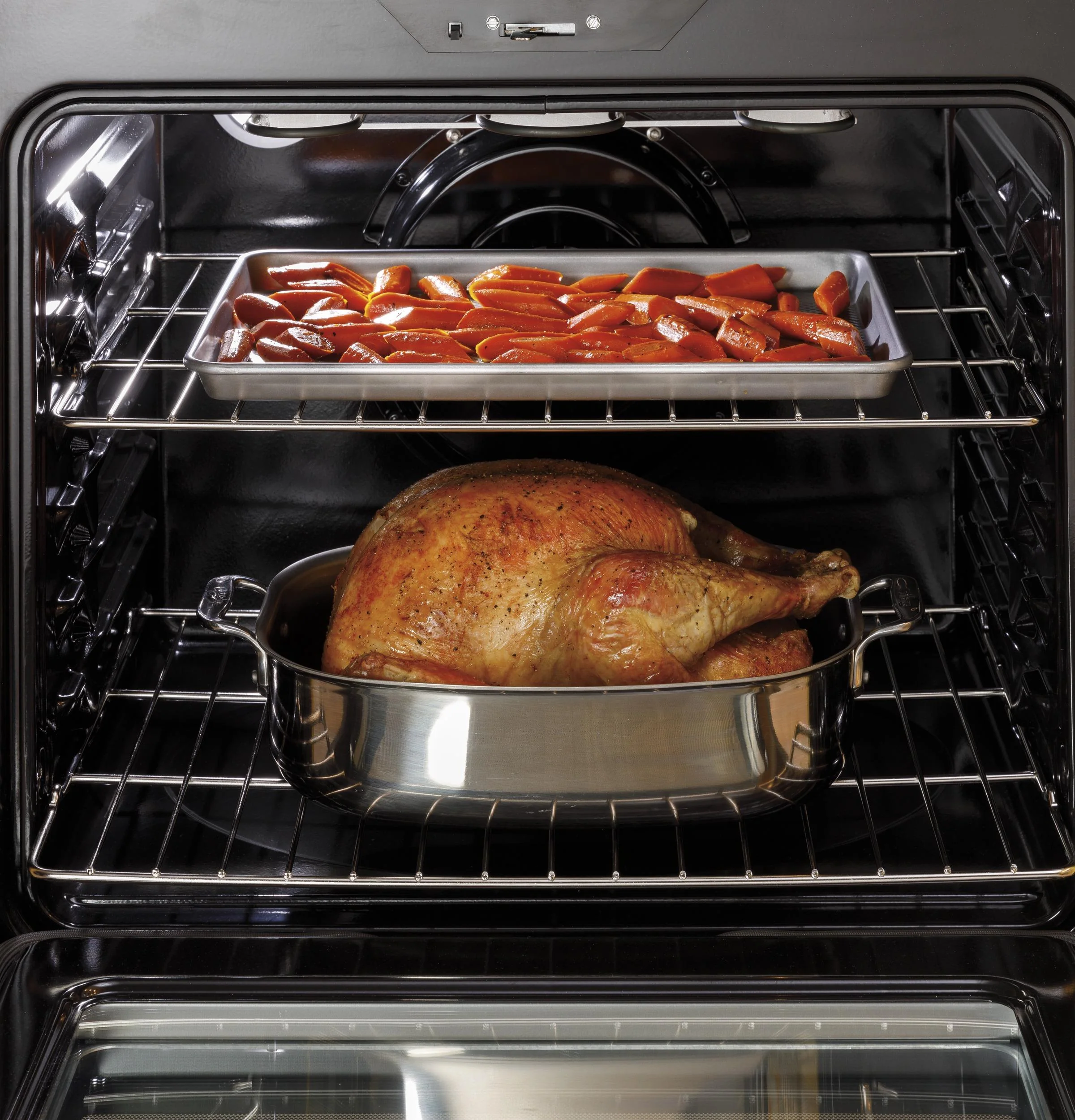 GE® 30" Free-Standing Electric Convection Range - Image 12