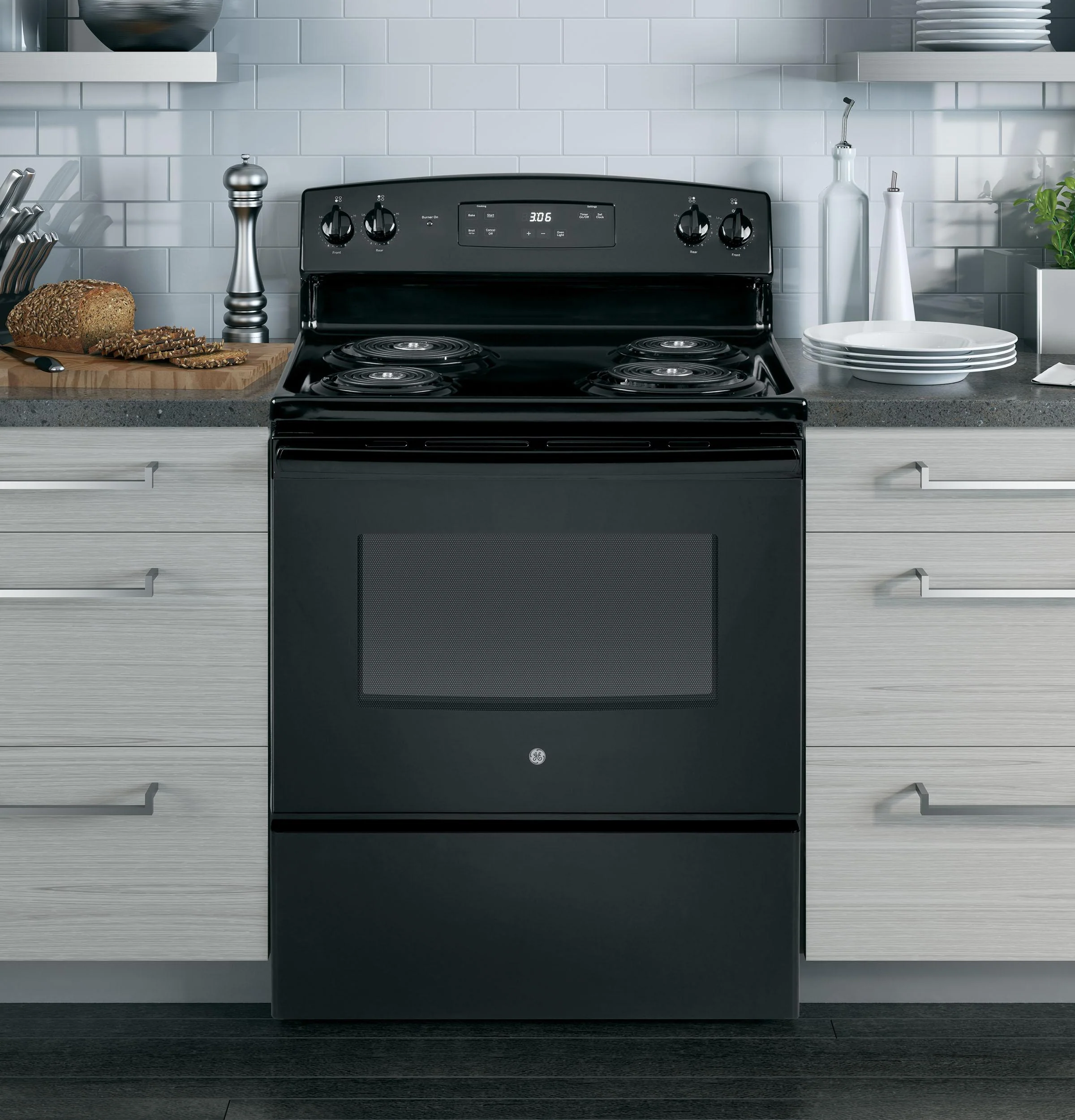 JBS360DMBB GE® ENERGY STAR® 30" Free-Standing Electric Range - Image 6