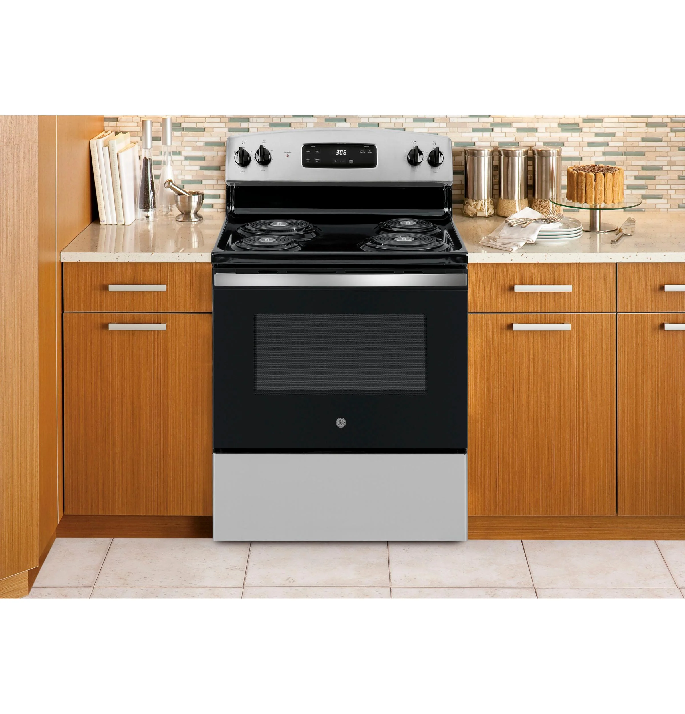 JBS360RTSS GE® ENERGY STAR® 30" Free-Standing Electric Range - Image 4
