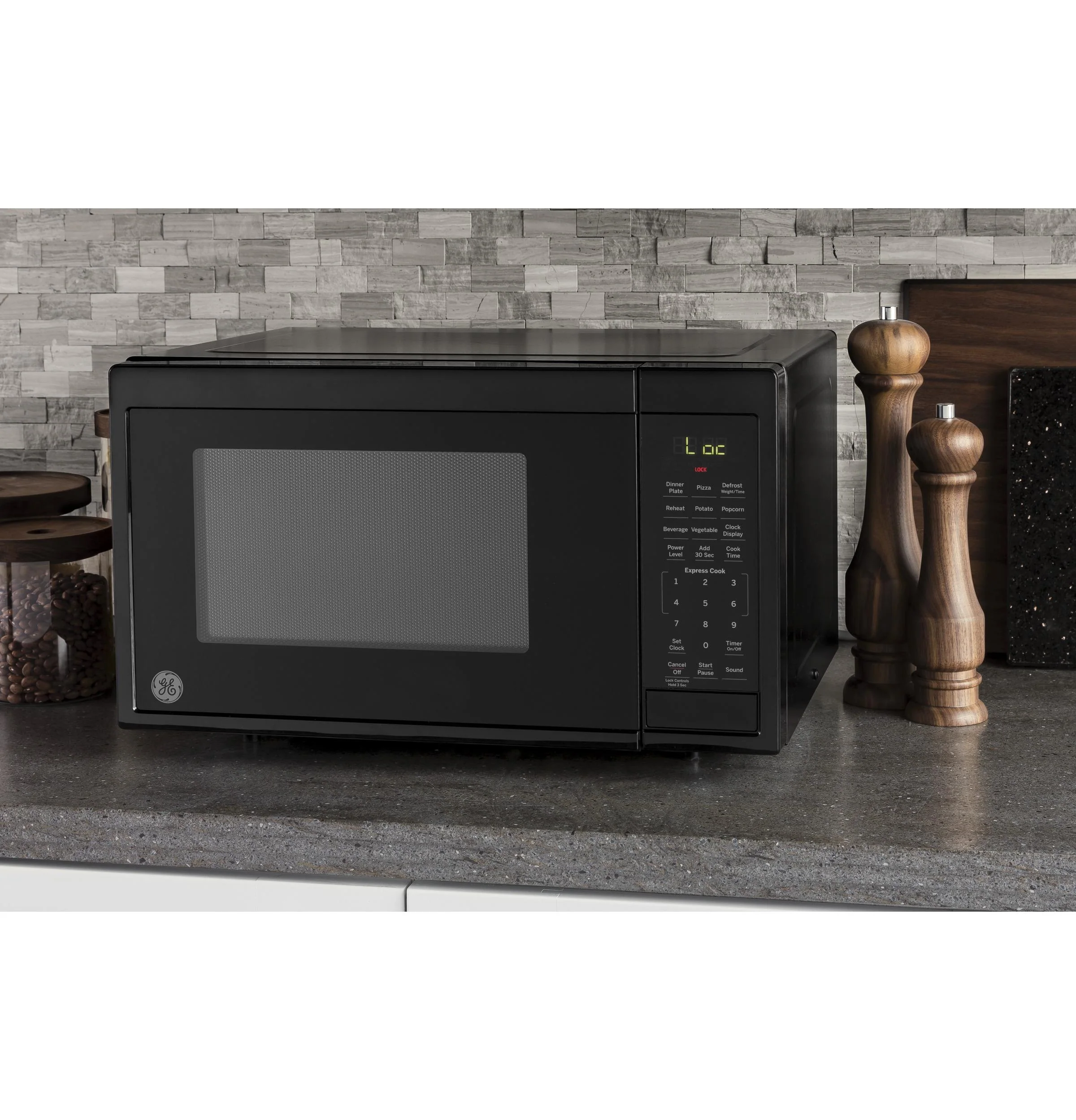 JES1095DMBB GE® 0.9 Cu. Ft. Capacity Countertop Microwave Oven - Image 6