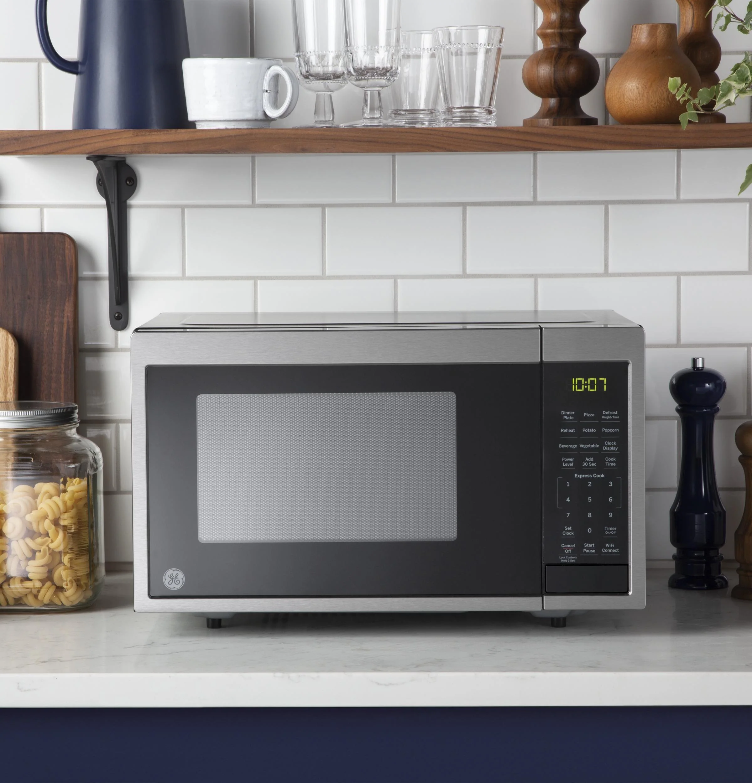 JES1097SMSS GE® 0.9 Cu. Ft. Capacity Smart Countertop Microwave Oven with Scan-To-Cook Technology - Image 5