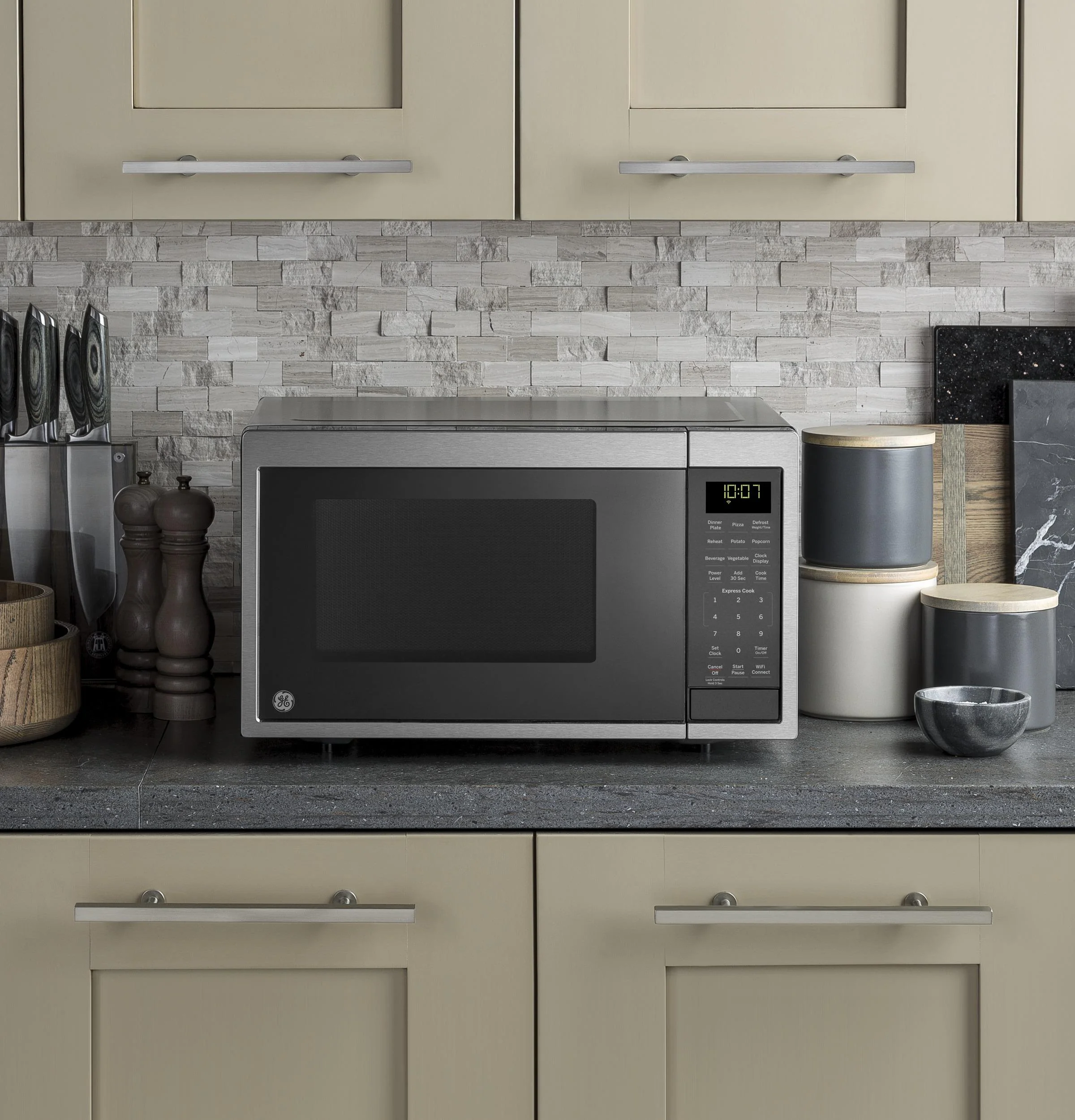 JES1097SMSS GE® 0.9 Cu. Ft. Capacity Smart Countertop Microwave Oven with Scan-To-Cook Technology - Image 8