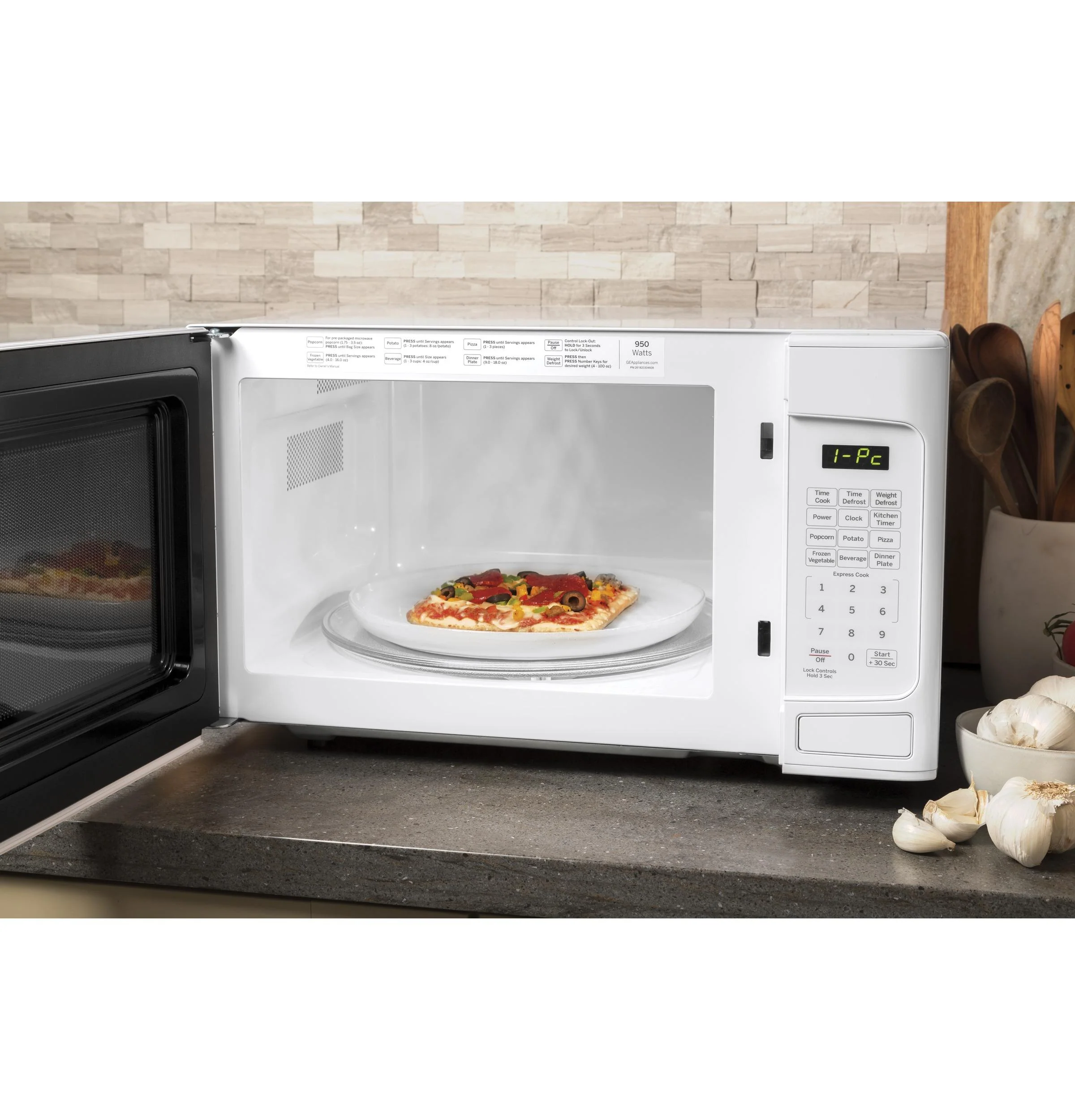 JES1145DLWW GE® 1.1 Cu. Ft. Capacity Countertop Microwave Oven - Image 4