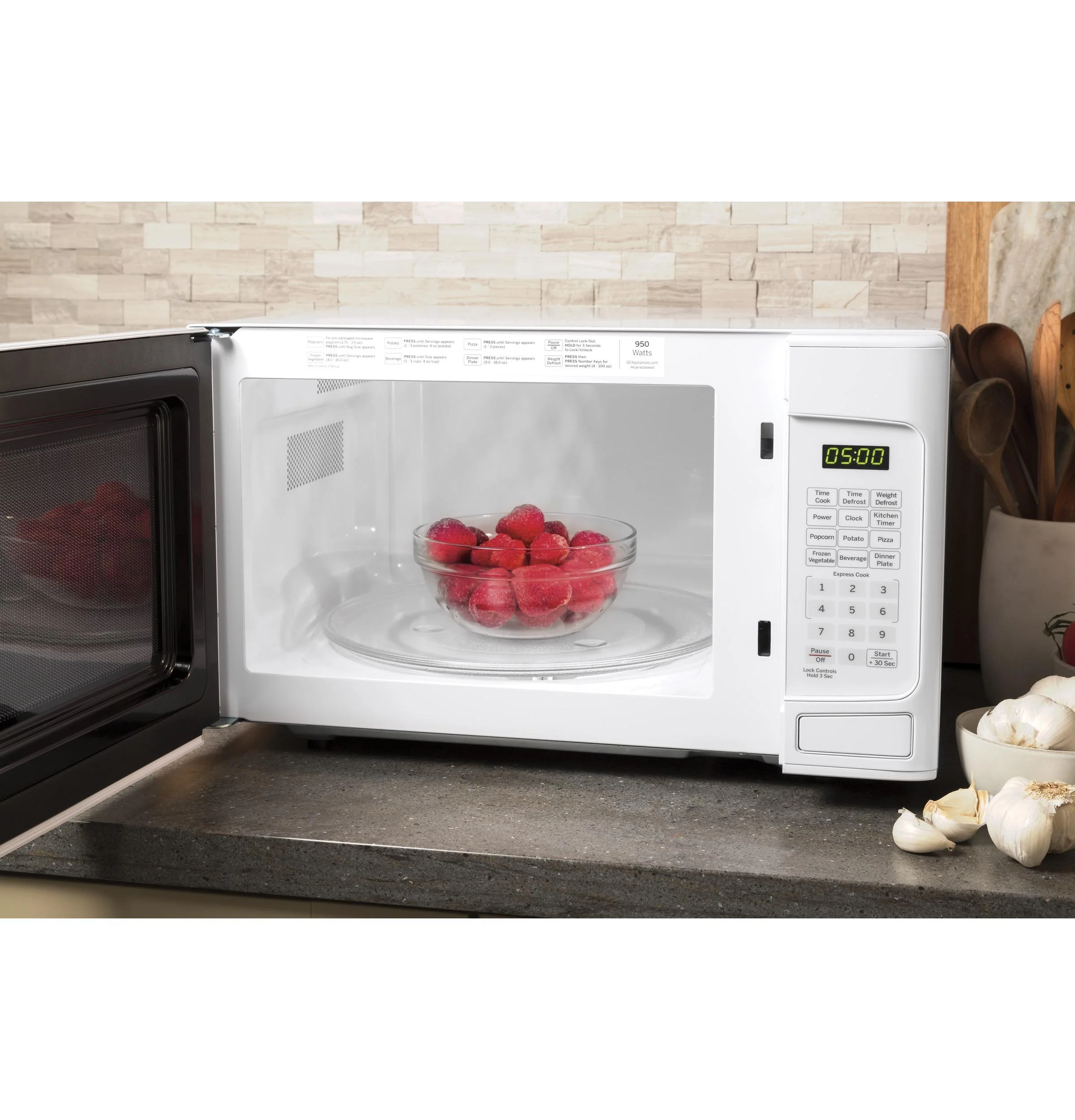 JES1145DLWW GE® 1.1 Cu. Ft. Capacity Countertop Microwave Oven - Image 5