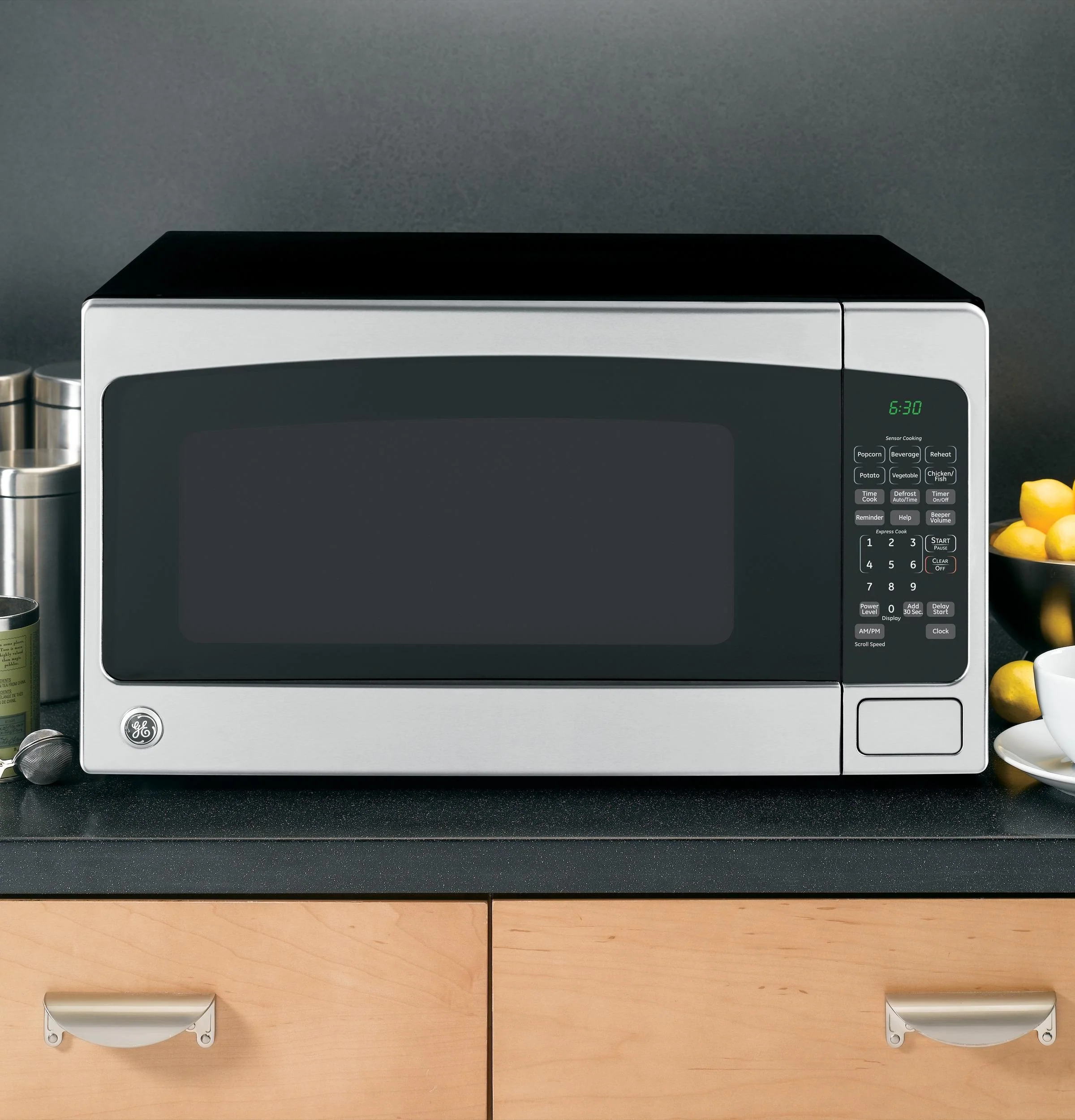 JES2051SNSS GE® 2.0 Cu. Ft. Capacity Countertop Microwave Oven - Image 4