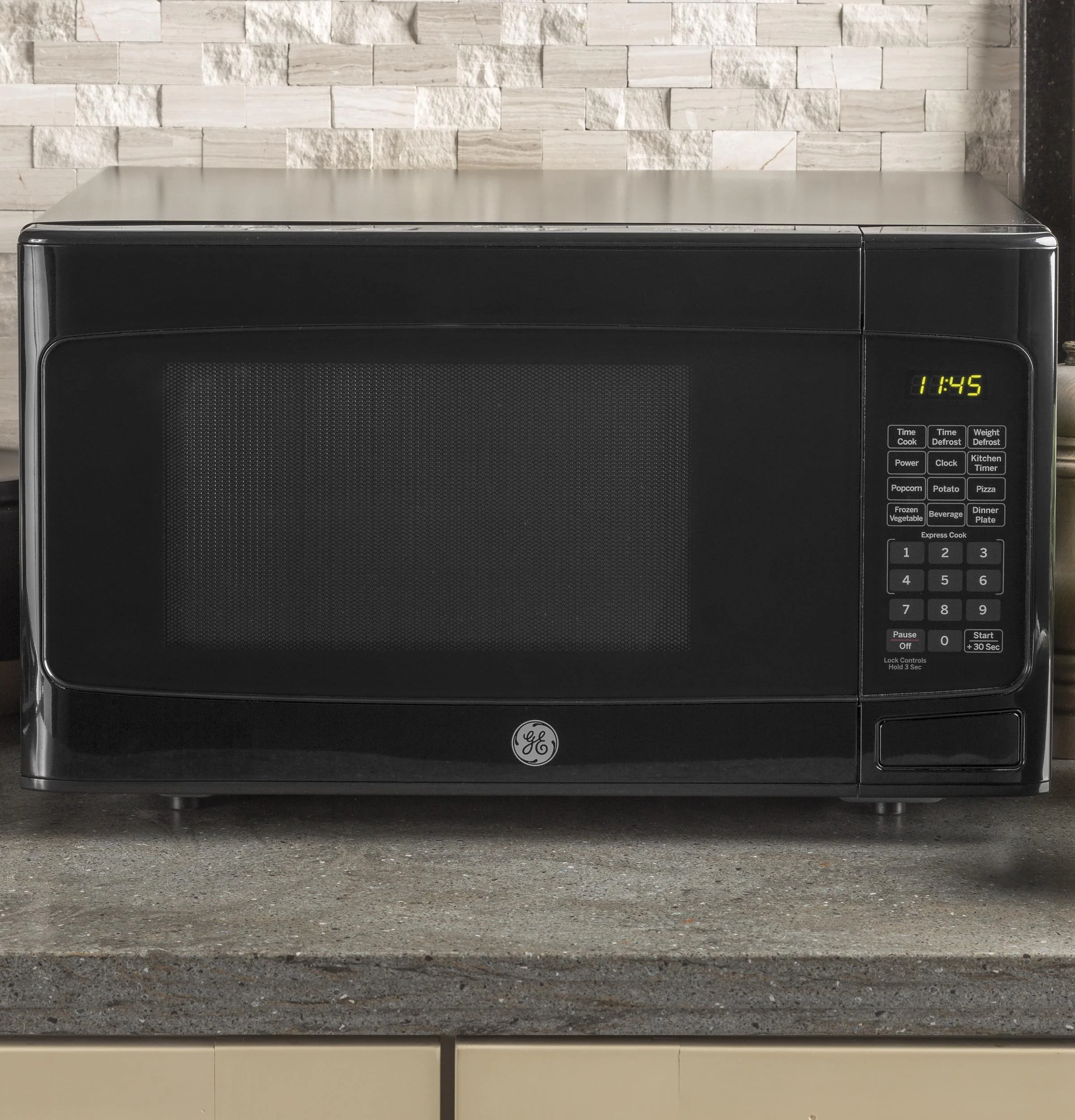JESP113DPBB GE® 1.1 Cu. Ft. Capacity Countertop Microwave Oven - Image 3