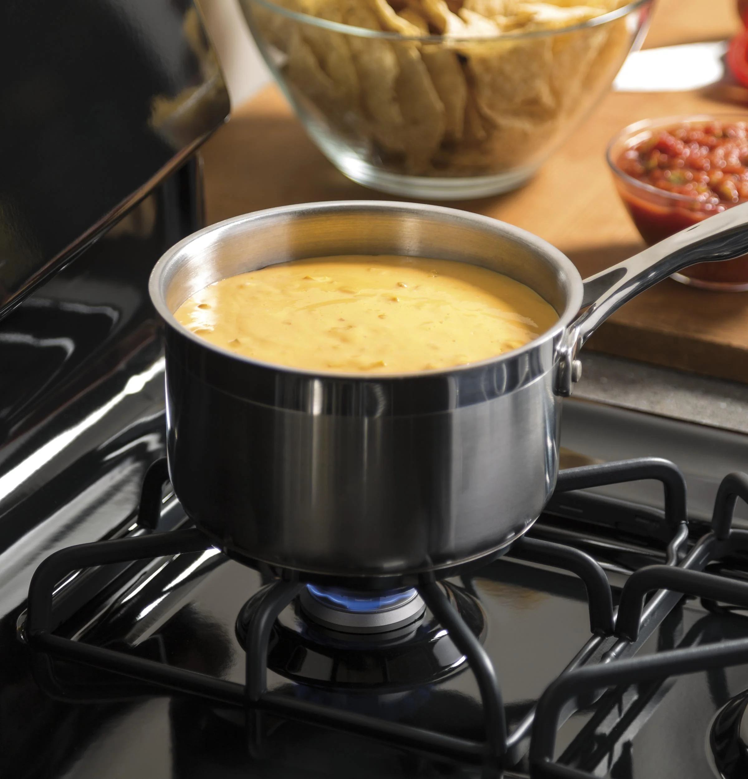JGB635REKSS GE® 30" Free-Standing Gas Range - Image 3