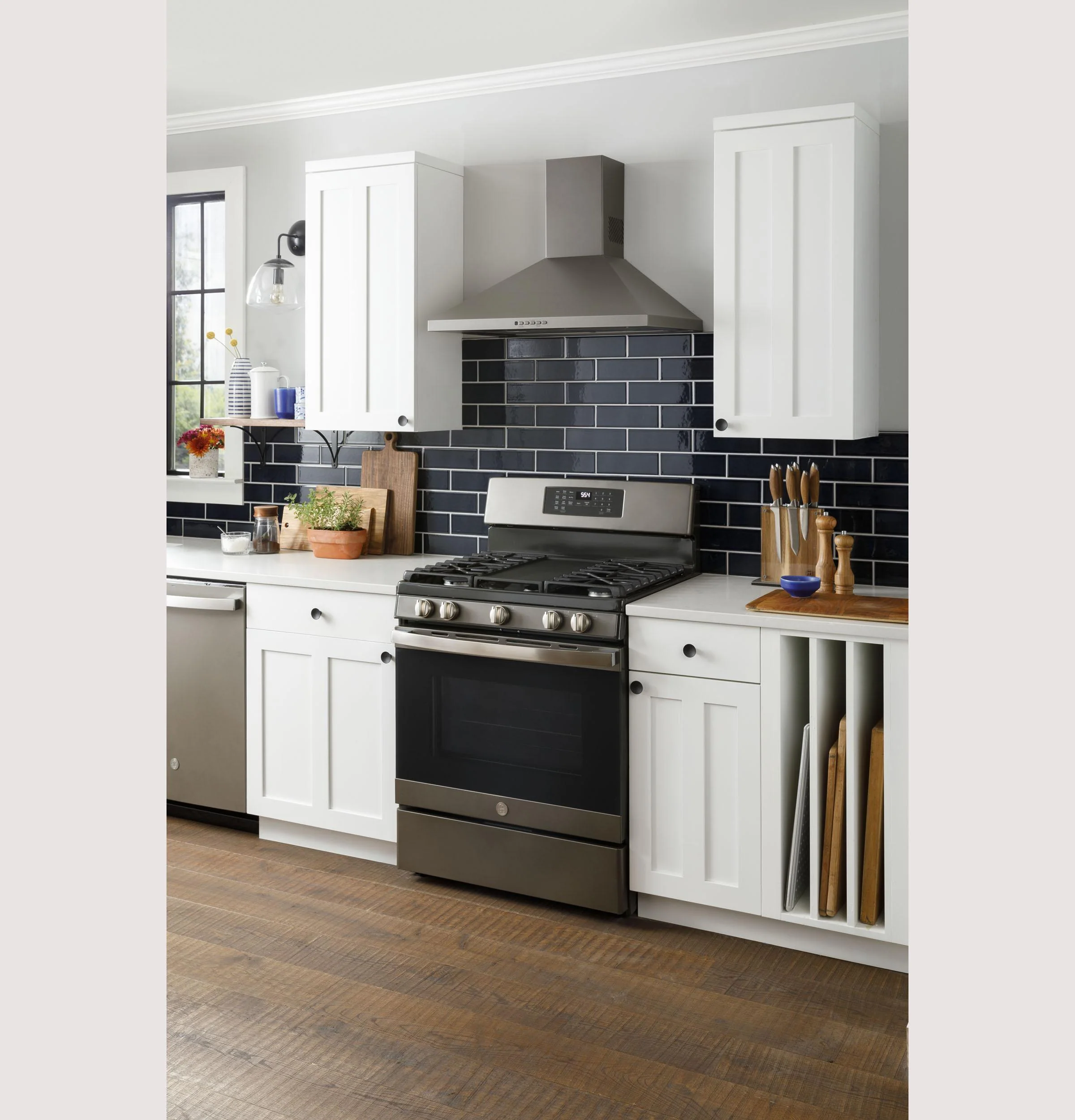 JGB735DPWW GE® 30" Free-Standing Gas Convection Range with No Preheat Air Fry - Image 11