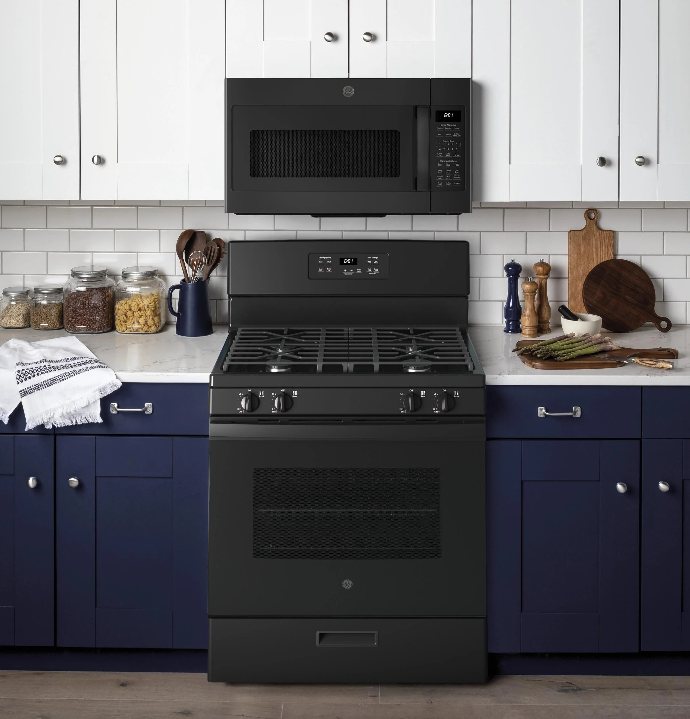 JGBS61DPBB GE® 30" Free-Standing Gas Range - Image 6