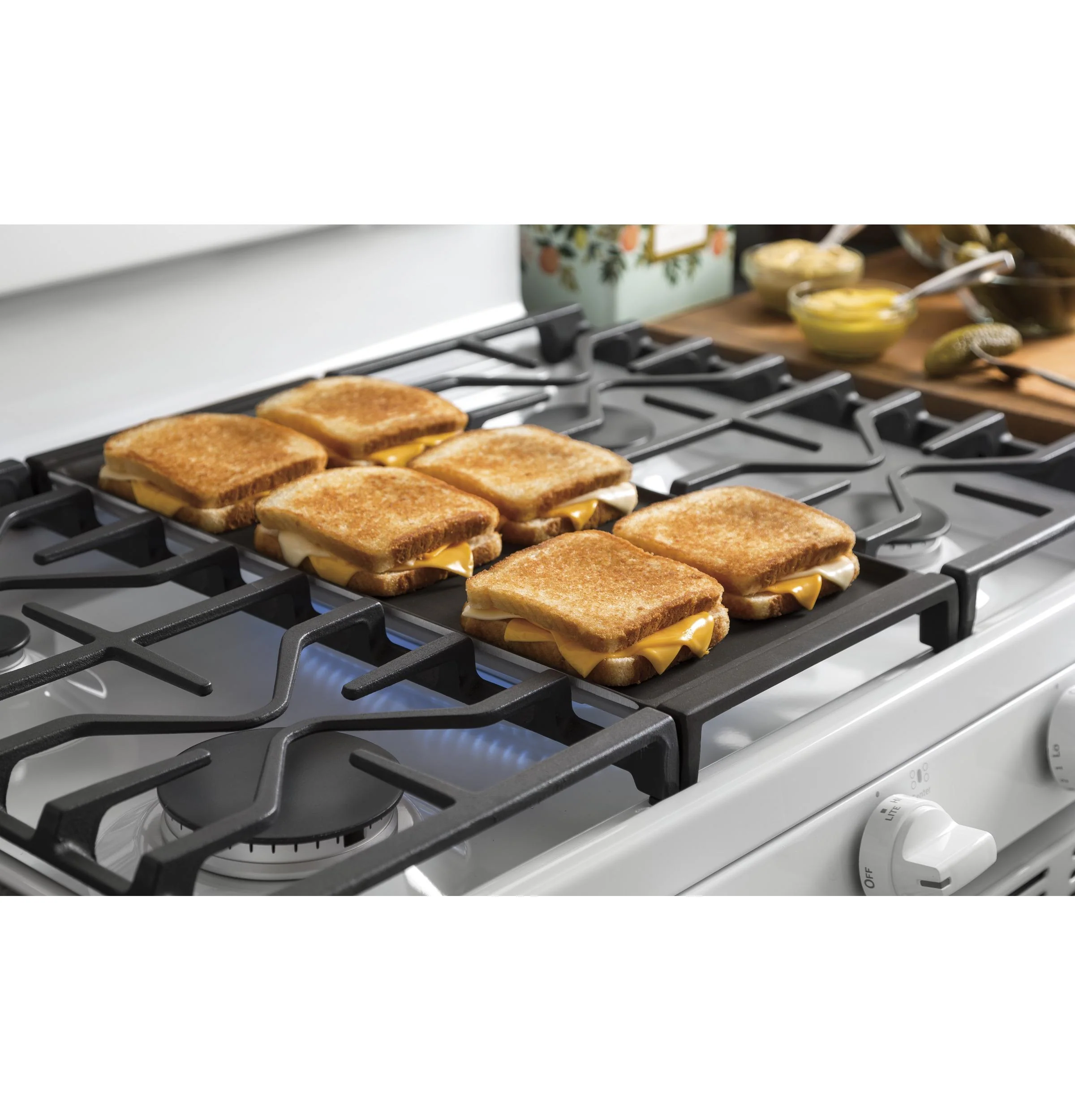 JGBS66DEKWW GE® 30" Free-Standing Gas Range - Image 22