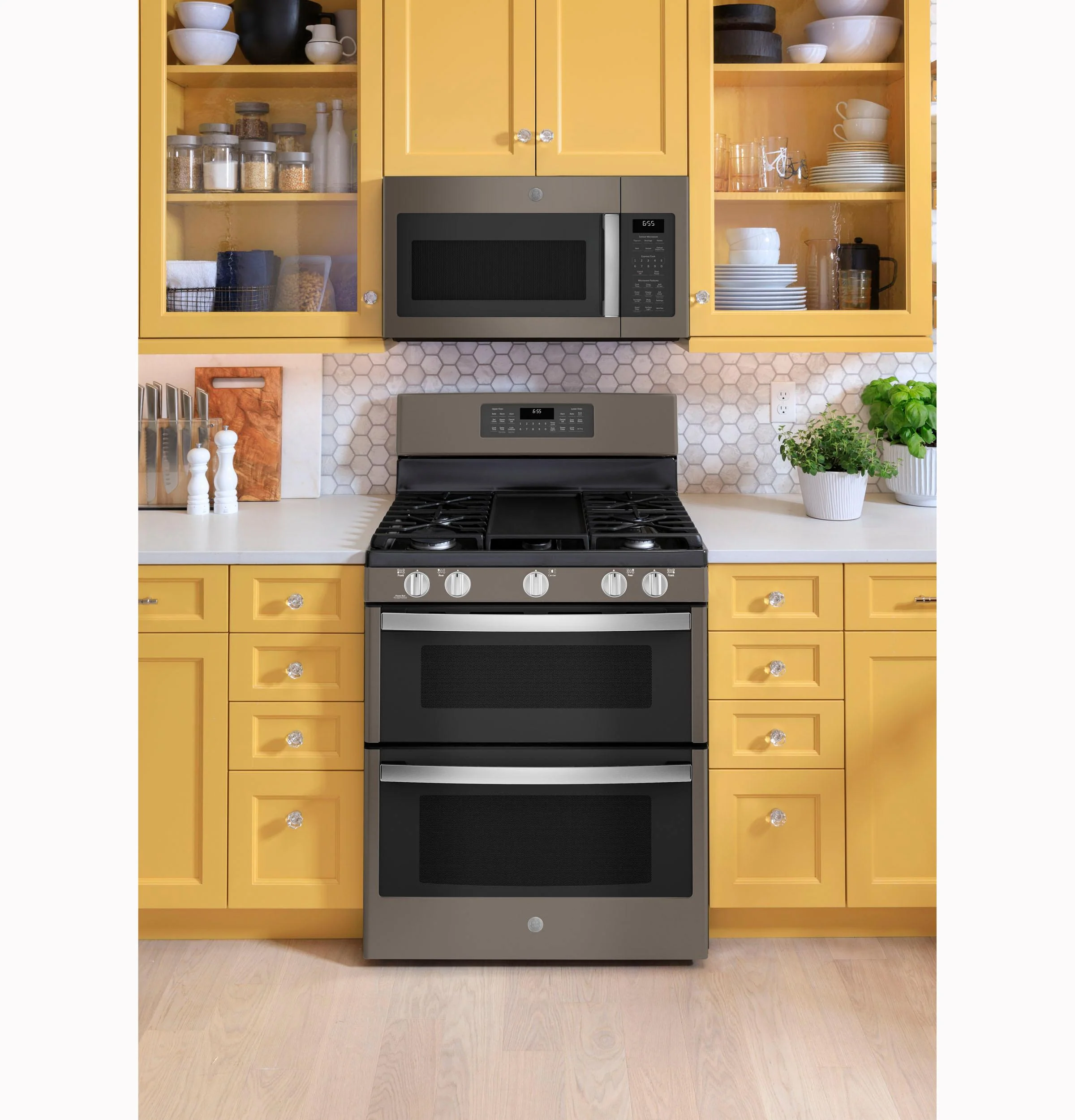 JGBS86EPES GE® 30" Free-Standing Gas Double Oven Convection Range - Image 6