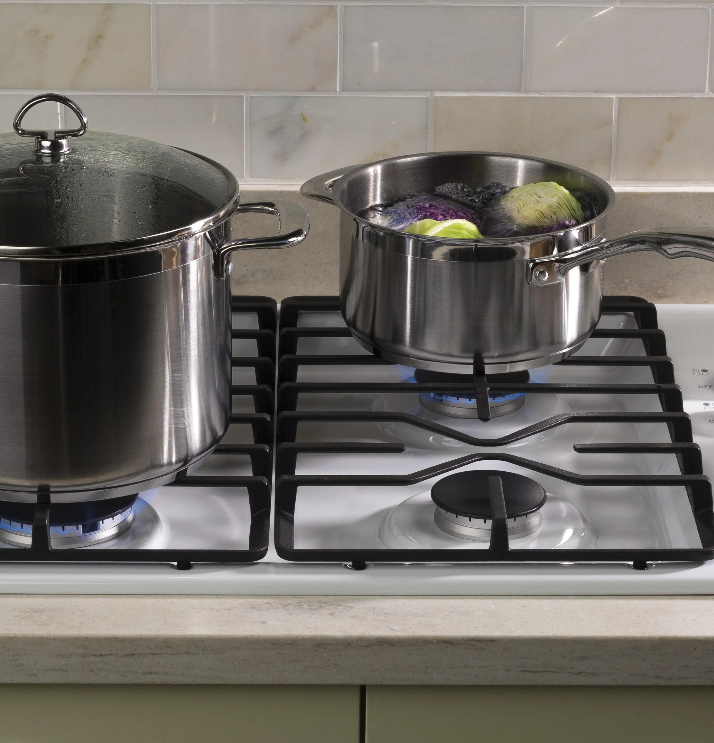 JGP3030DLWW GE® 30" Built-In Gas Cooktop with Dishwasher-Safe Grates - Image 6